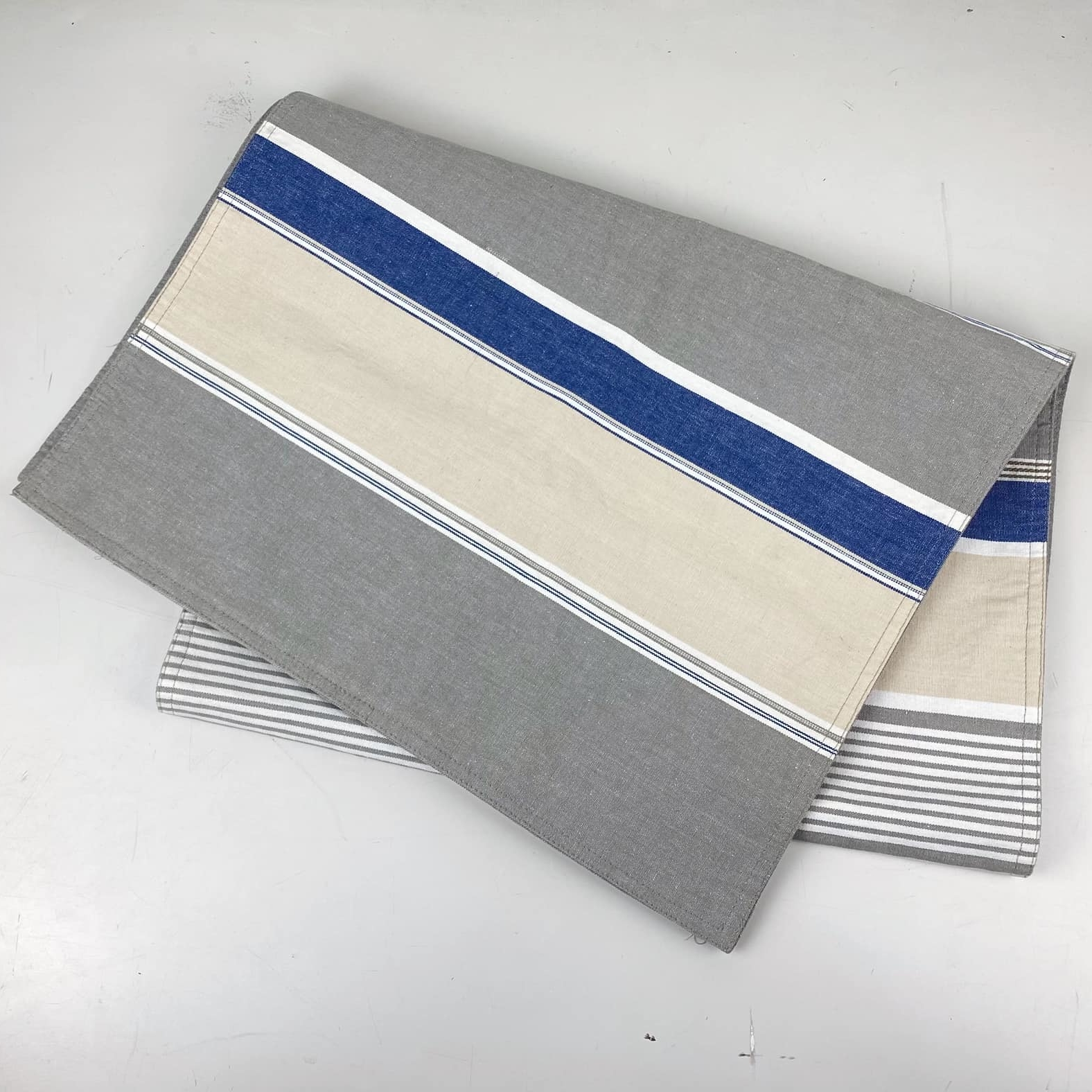 Ранер смуги сірий/беж текстиль TT-131