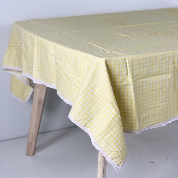 Скатертина жовто-біла клітинка/мереживо TT-156