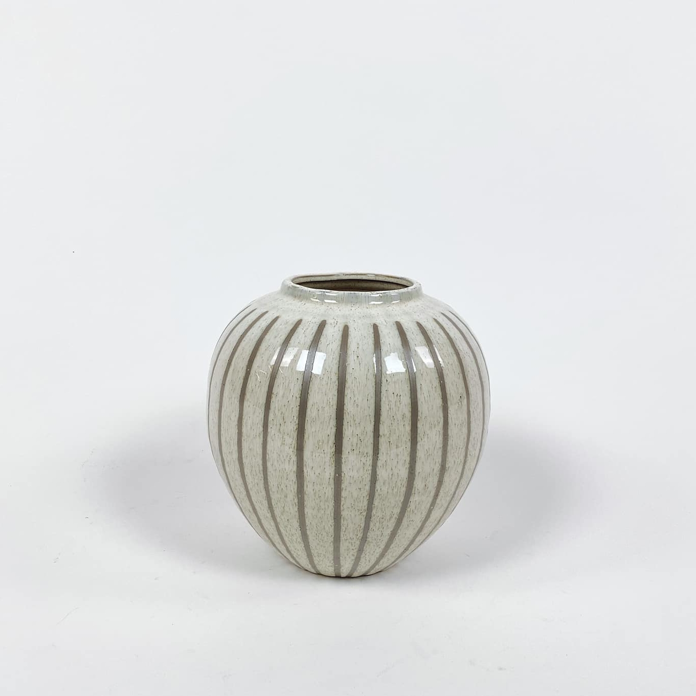 Ваза беж/сіра смужка кераміка VA-428