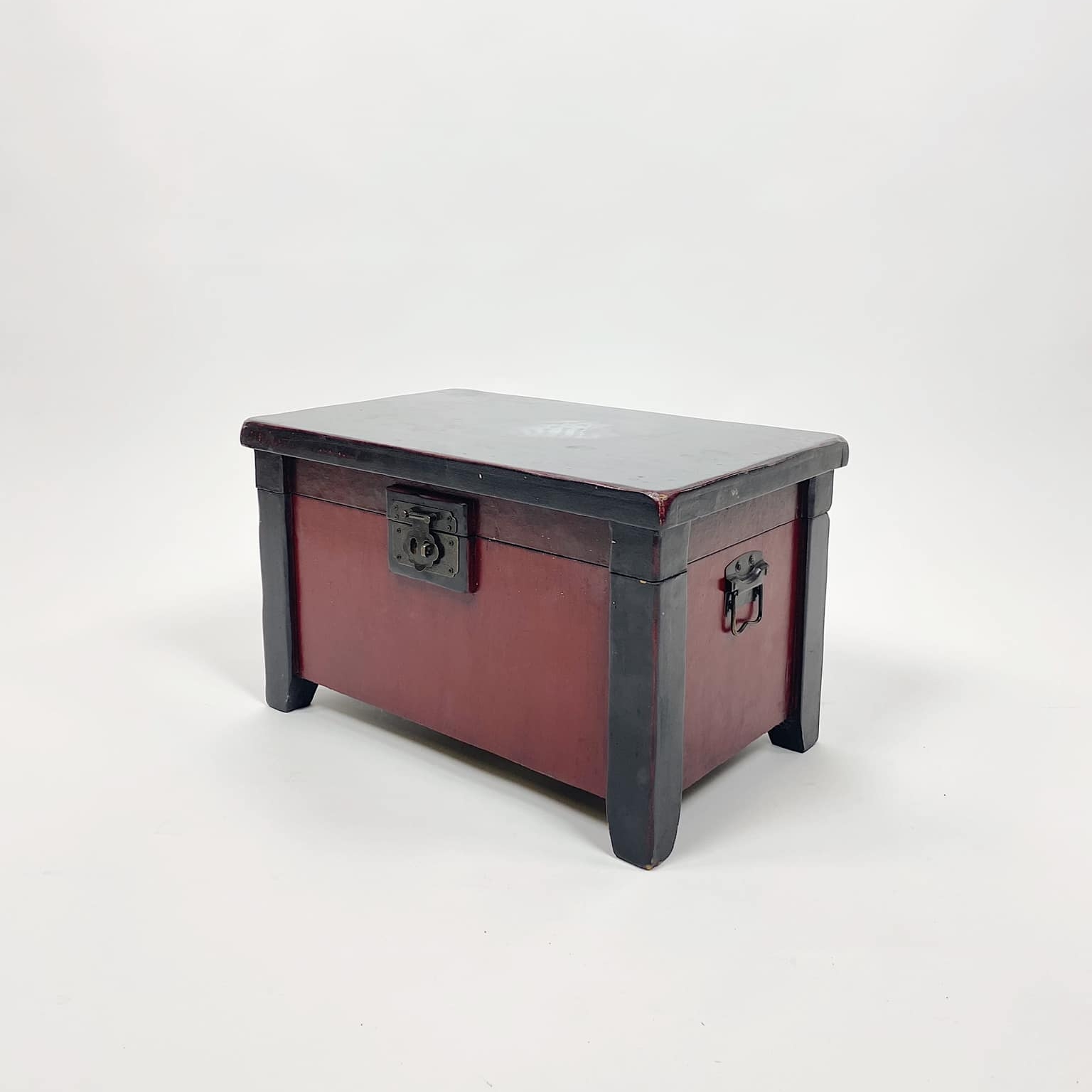 Скринька китайська червоно-чорна вінтаж BX-116