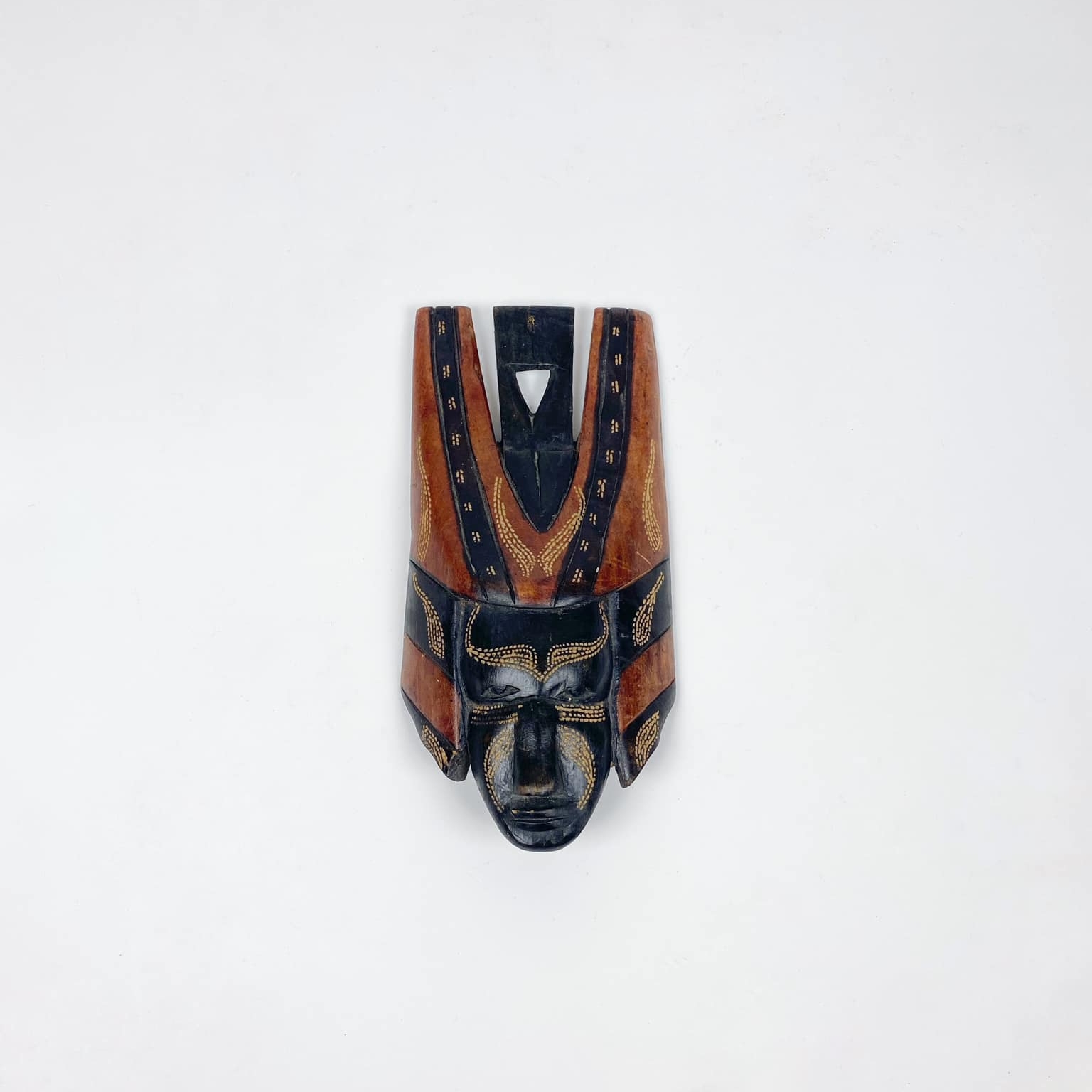 Маска африканська чорна дерево різблення вінтаж WD-084