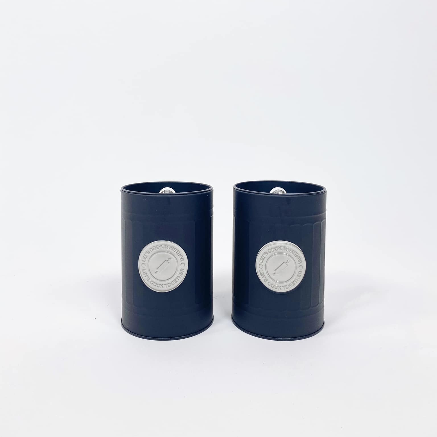 Банка для сипучих чорна метал з утопленою кришкою KB-071