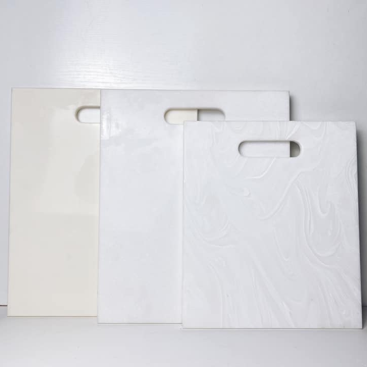 Дошка кухонна біла пластик KH-183