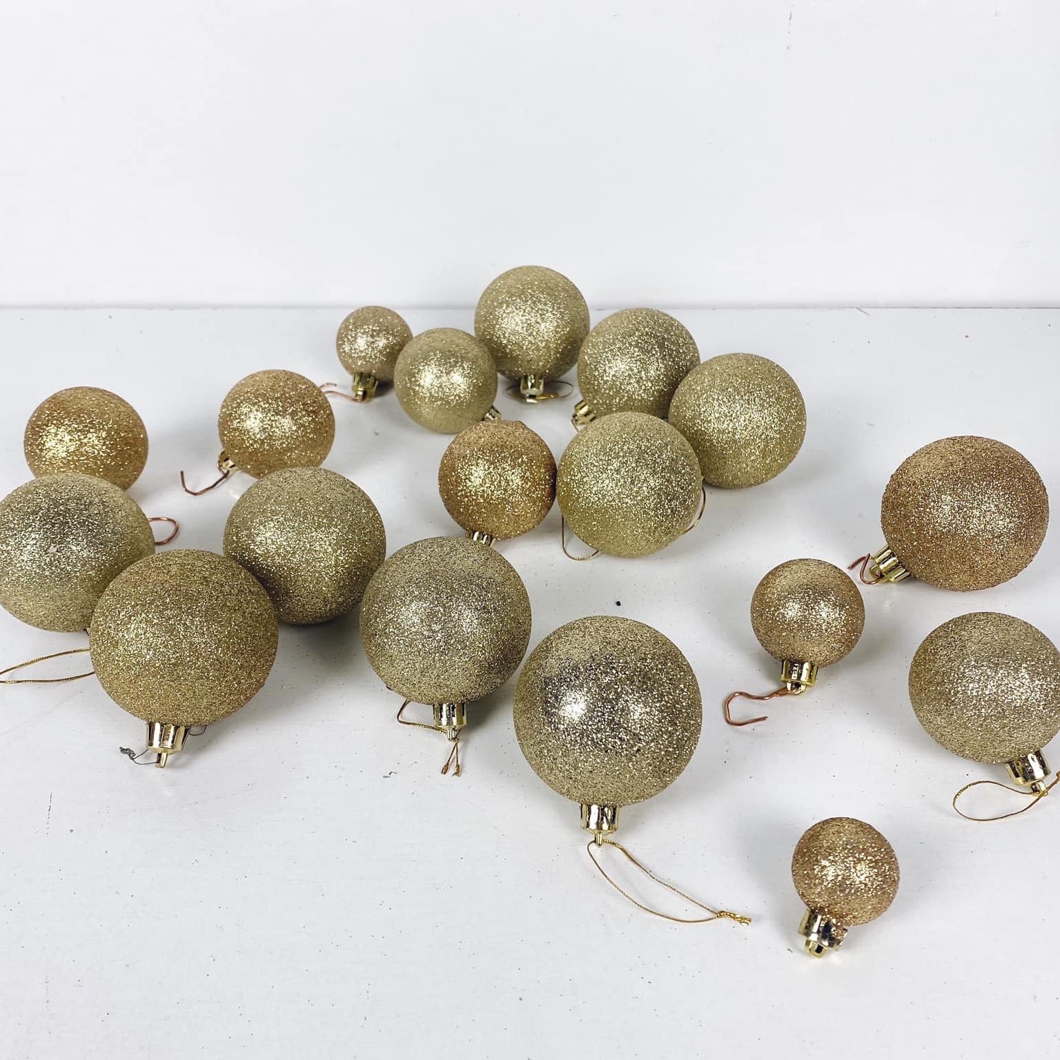 Ялинкова прикраса куля глітер золото