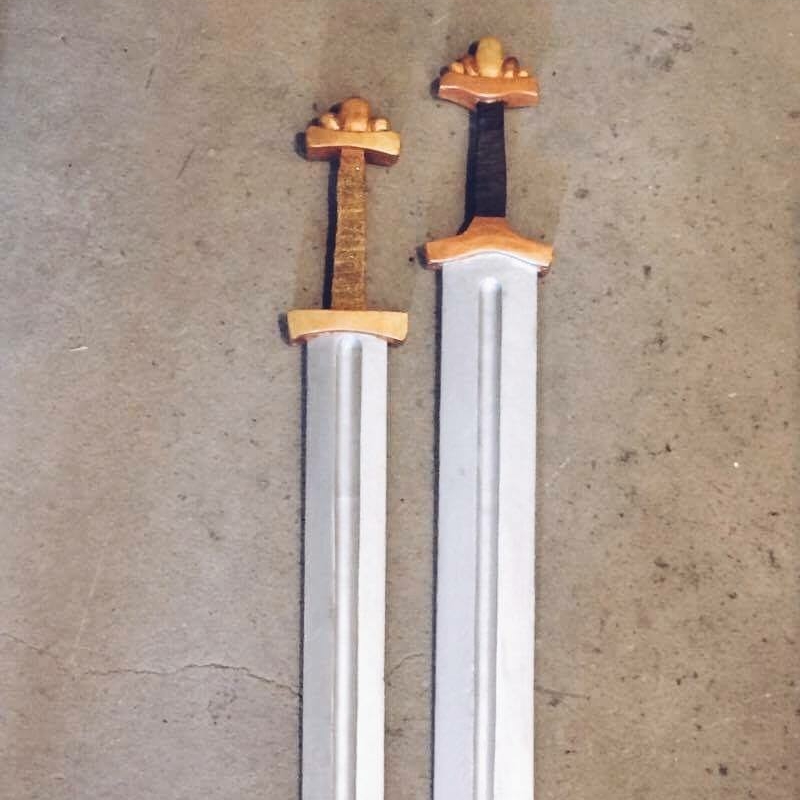 Меч бутафорія дерево