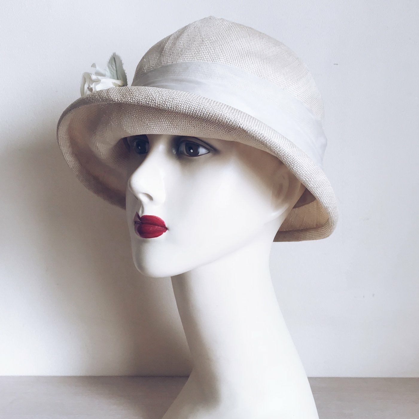 Капелюшок 1920-30х років соломка троянда