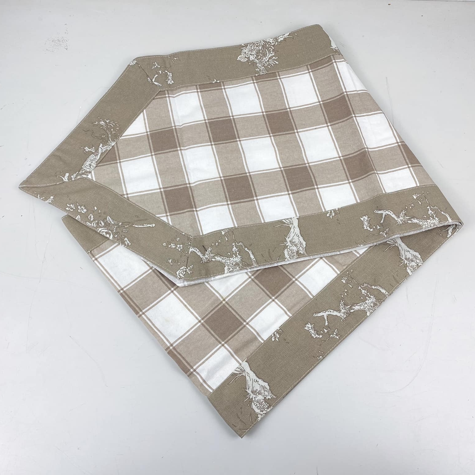 Ранер в клітинку беж/білий з широкою каймою TT-136