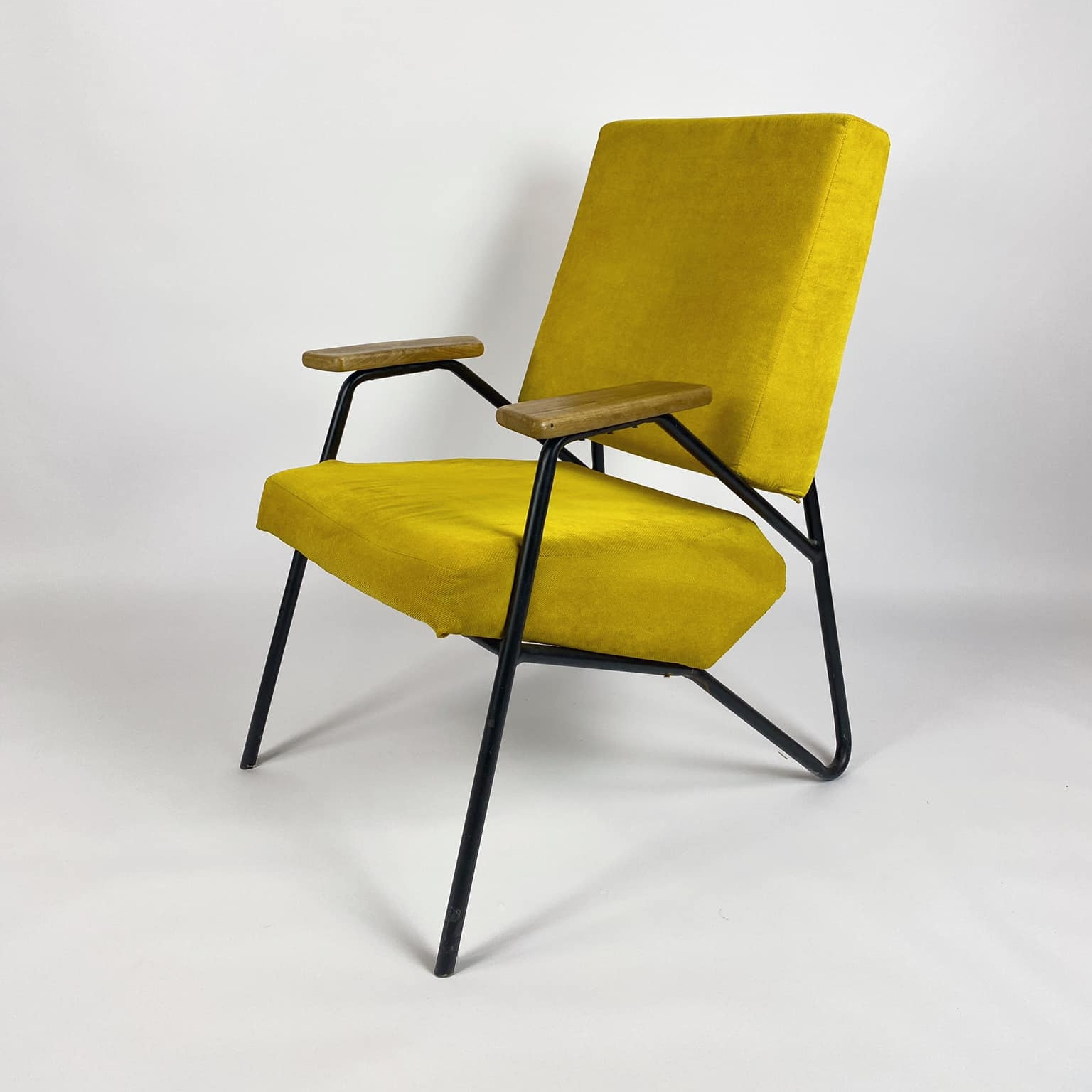 Крісло жовте метал/дерево/текстиль CH-153