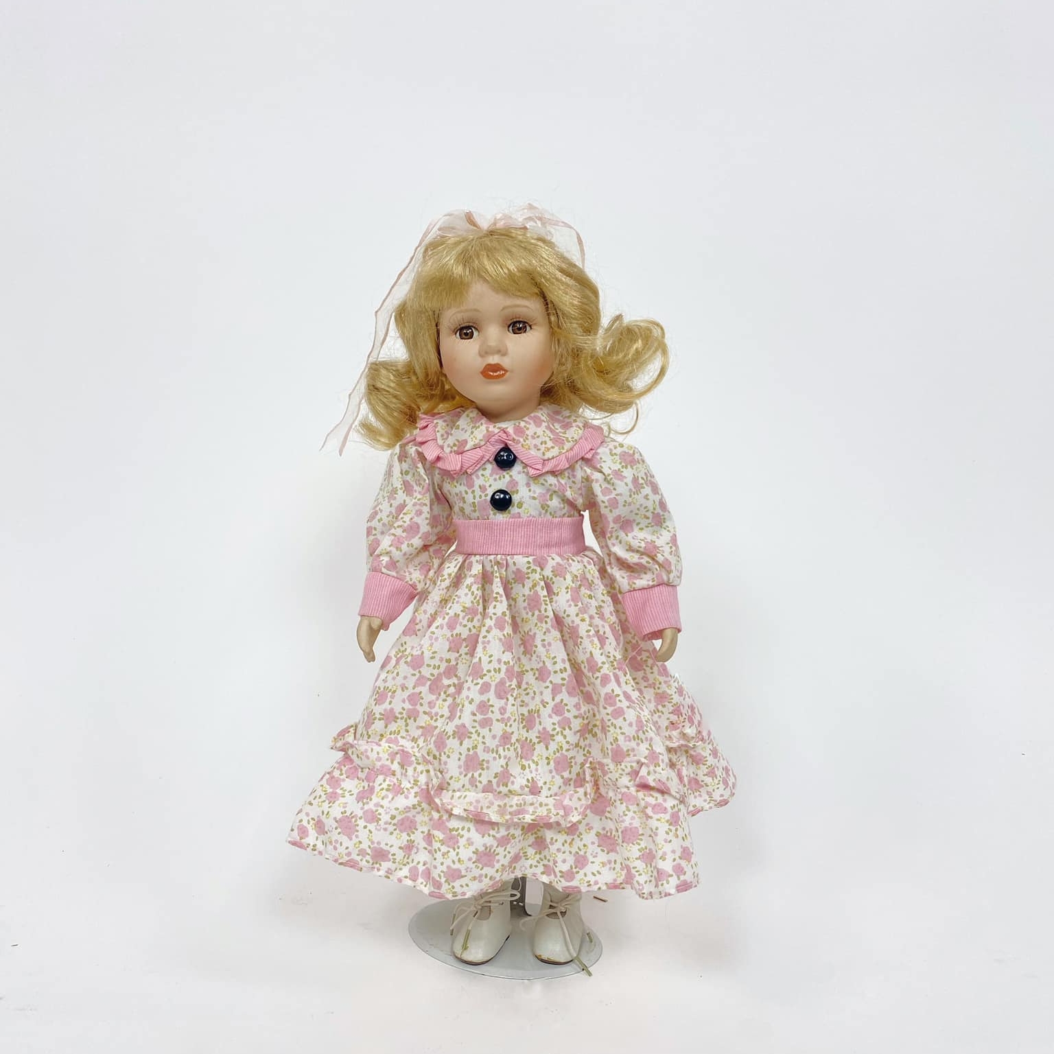 Лялька Дівчинка в біло-рожевій квітчастій сукні 20