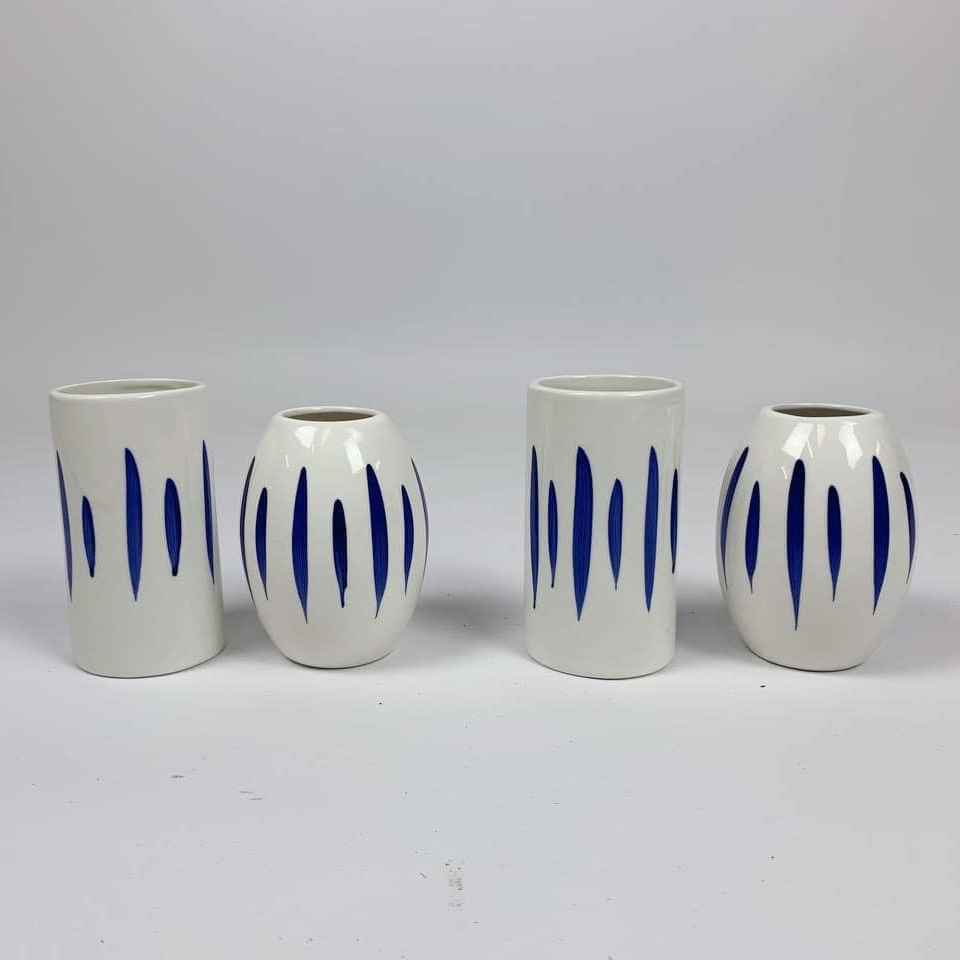 Ваза біла сині риски кераміка VA-441