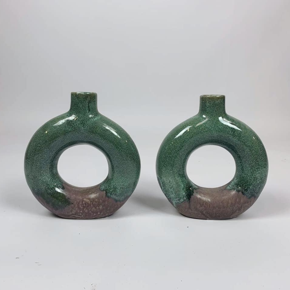 Ваза з круглим отвором зелена полива кераміка VA-442