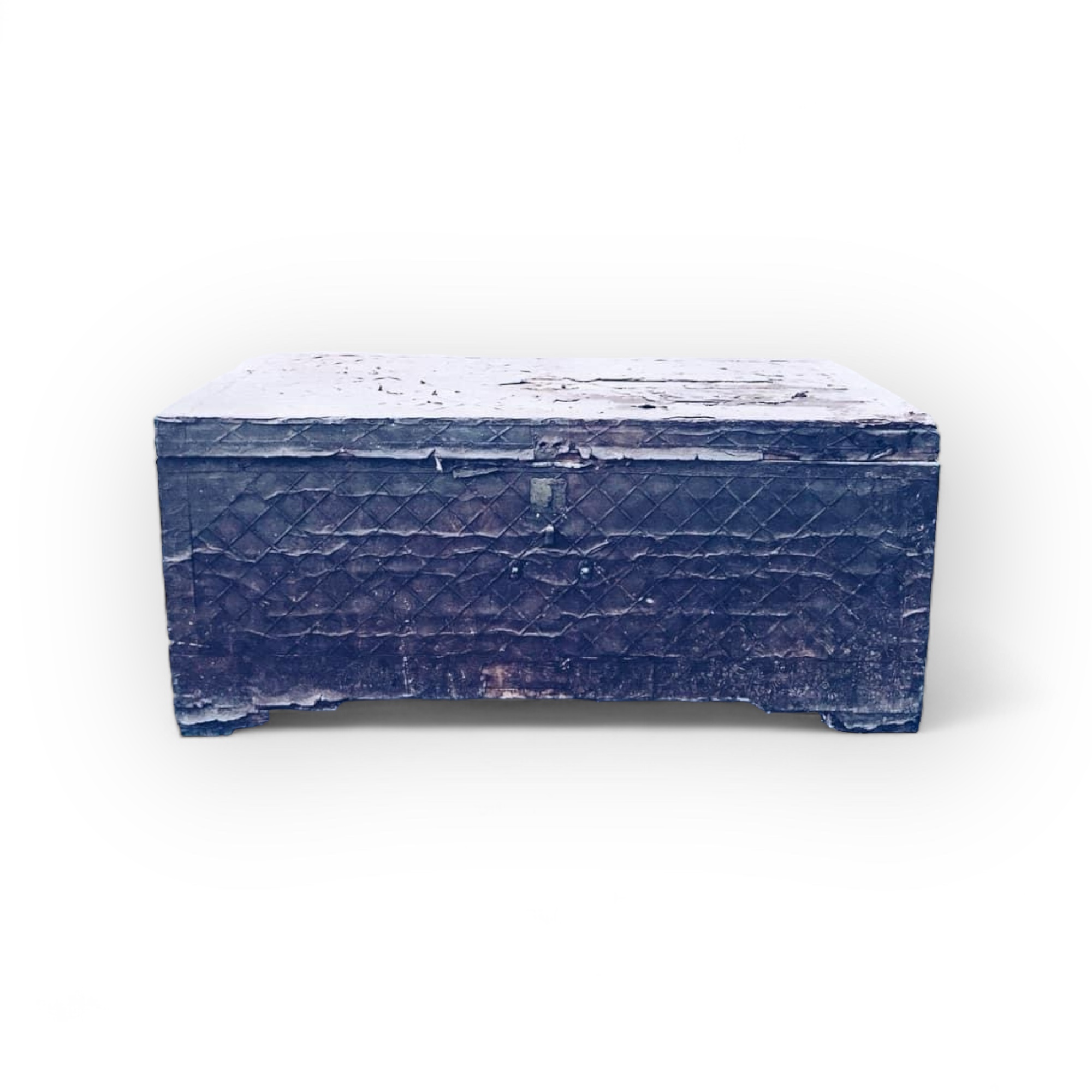 Скриня велика стара т-коричнева рельєфна метал/дерево 2