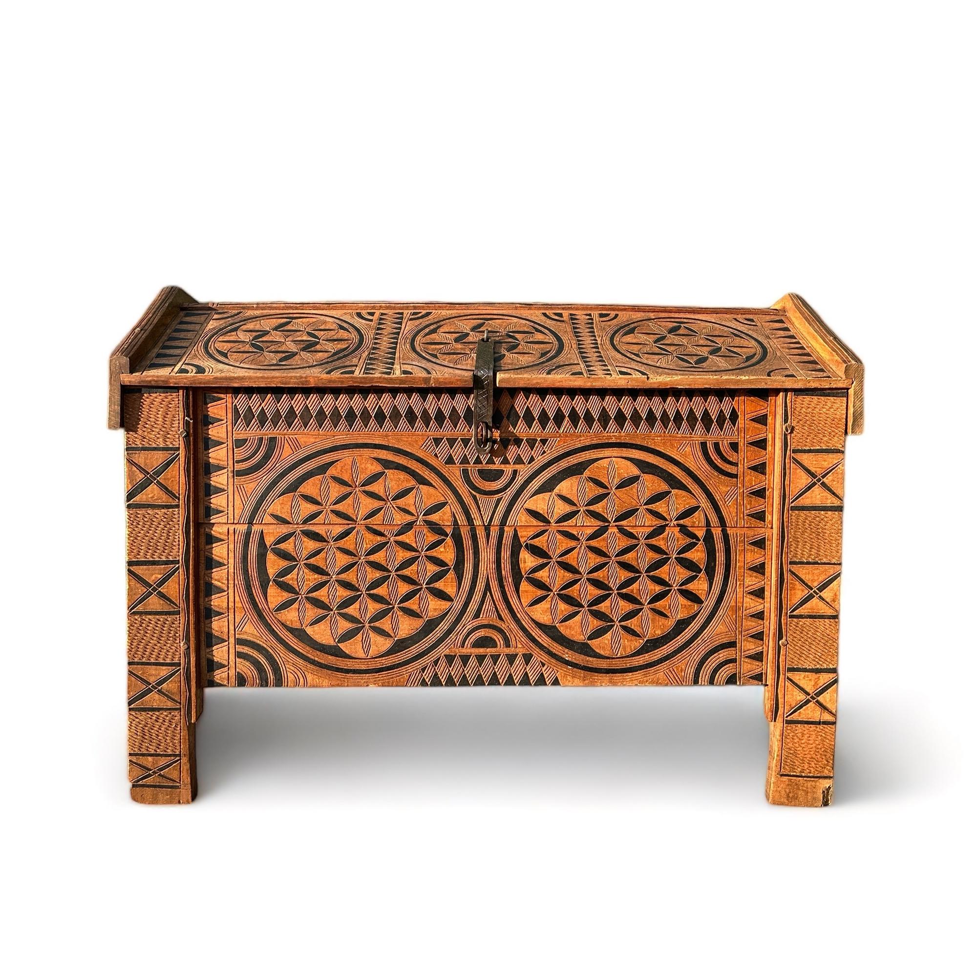 Скриня посагова велика етно вінтаж VL-108