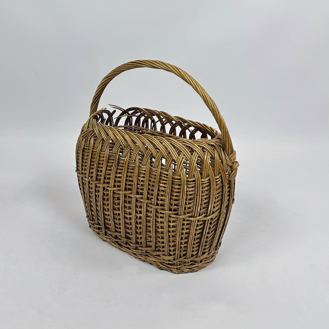 Кошик з ручкою лоза BA-149