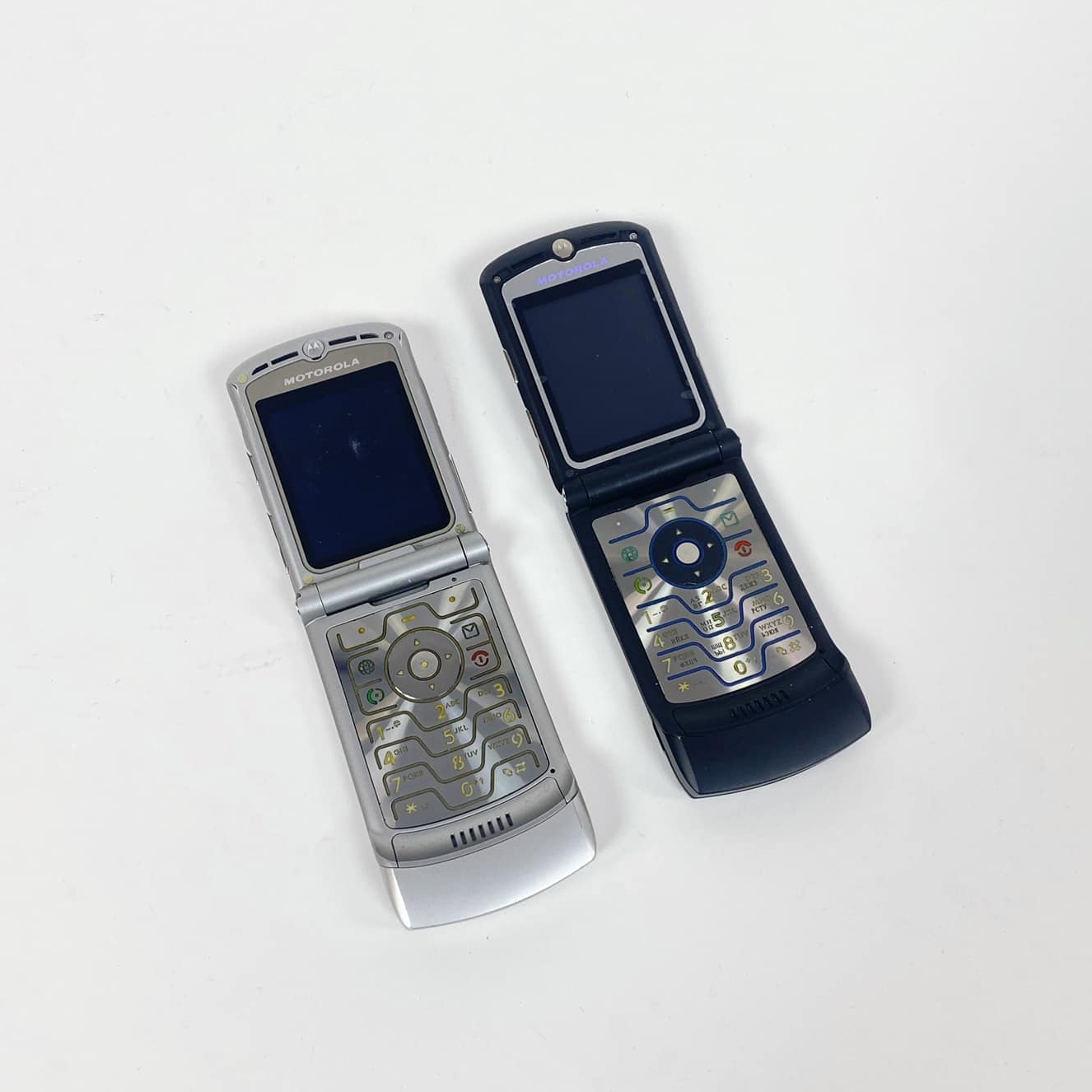 Мобільний телефон Motorola PH-135