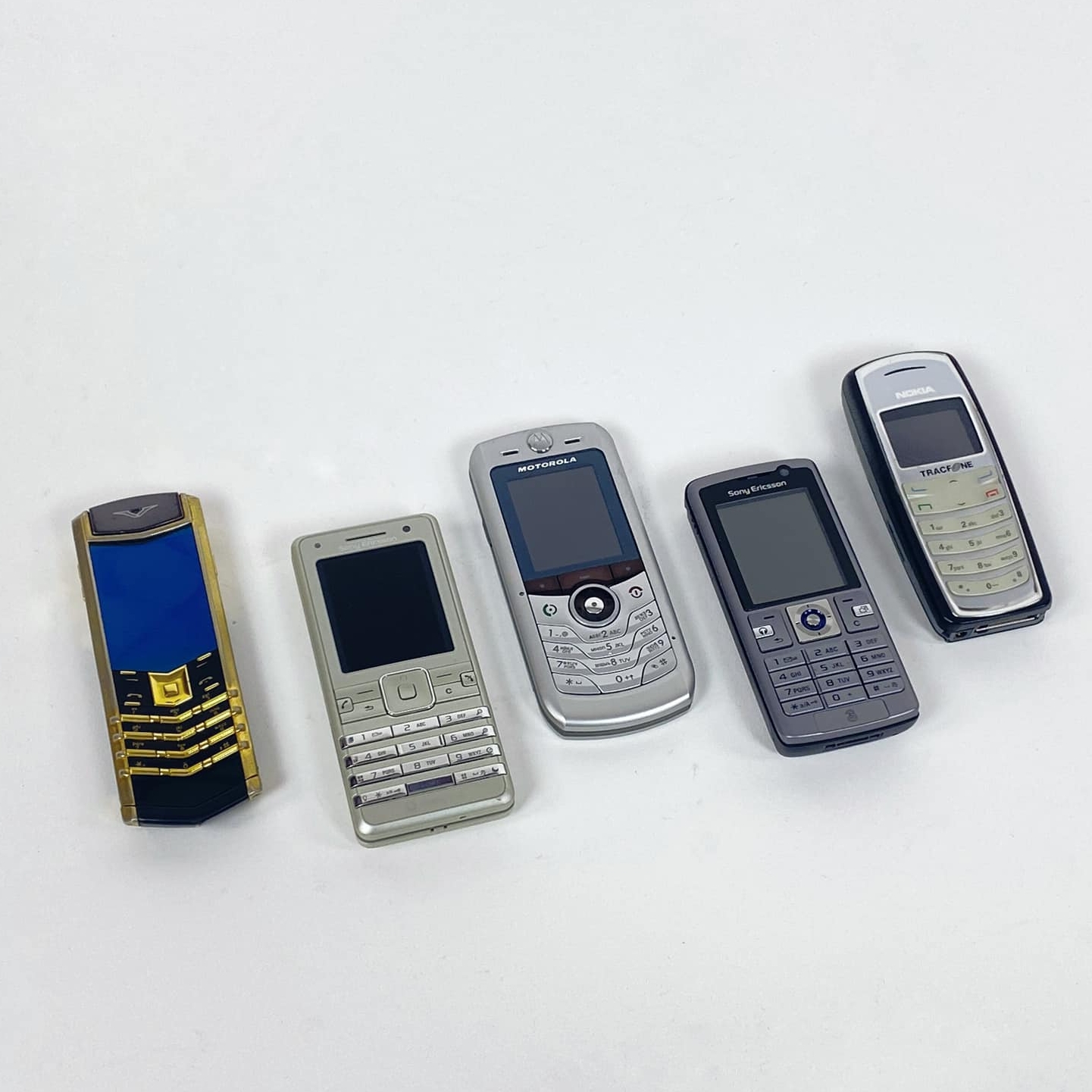 Телефон мобільний в асортименті PH-140