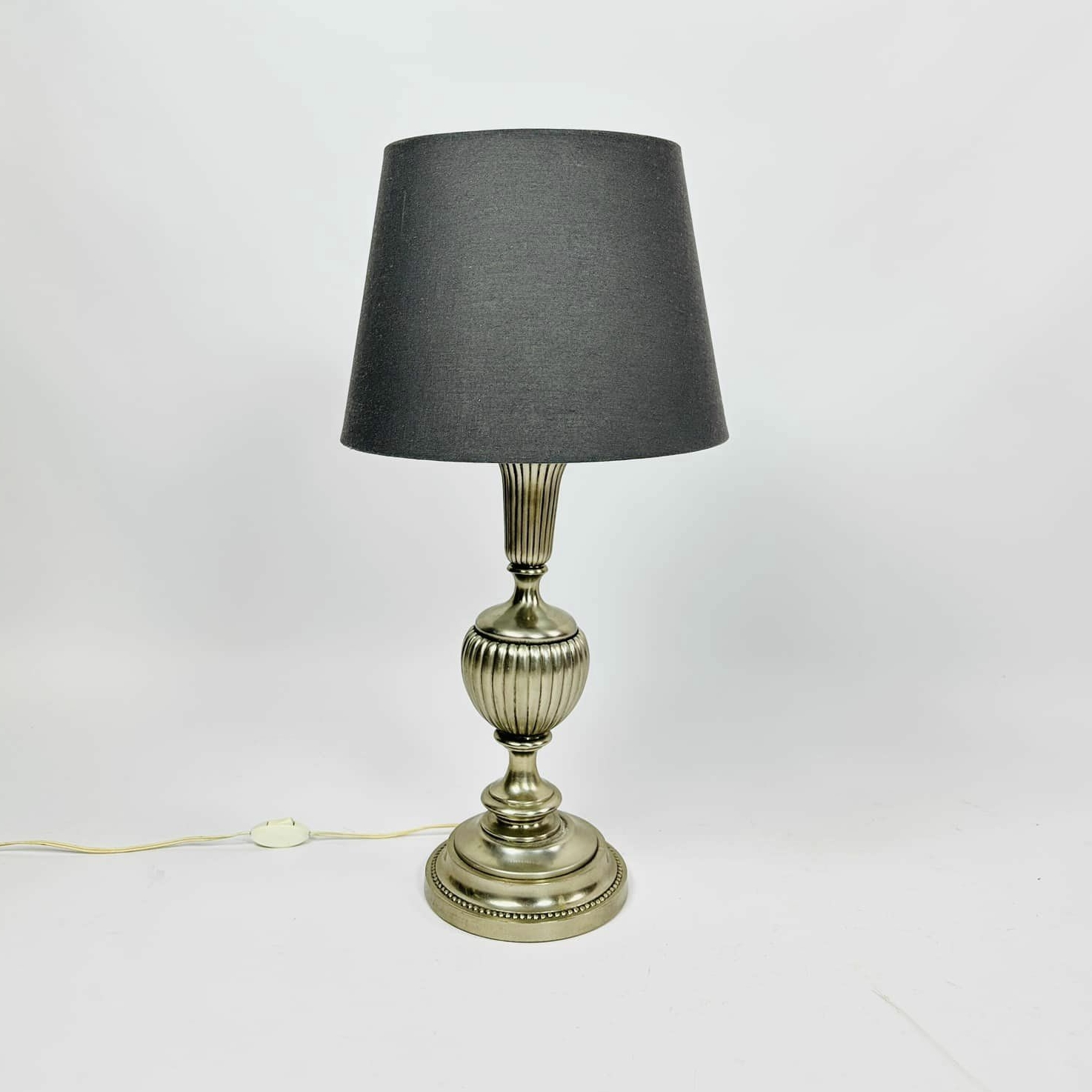 Лампаі настільна база фігурна олово вінтаж LT-270