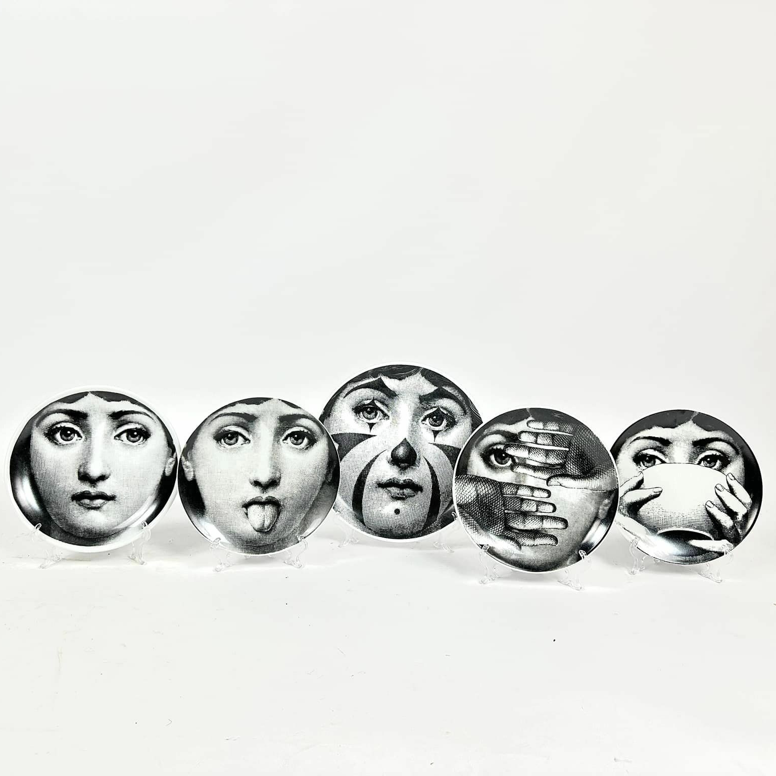 Тарілка декоративна pseudofornazetti 2