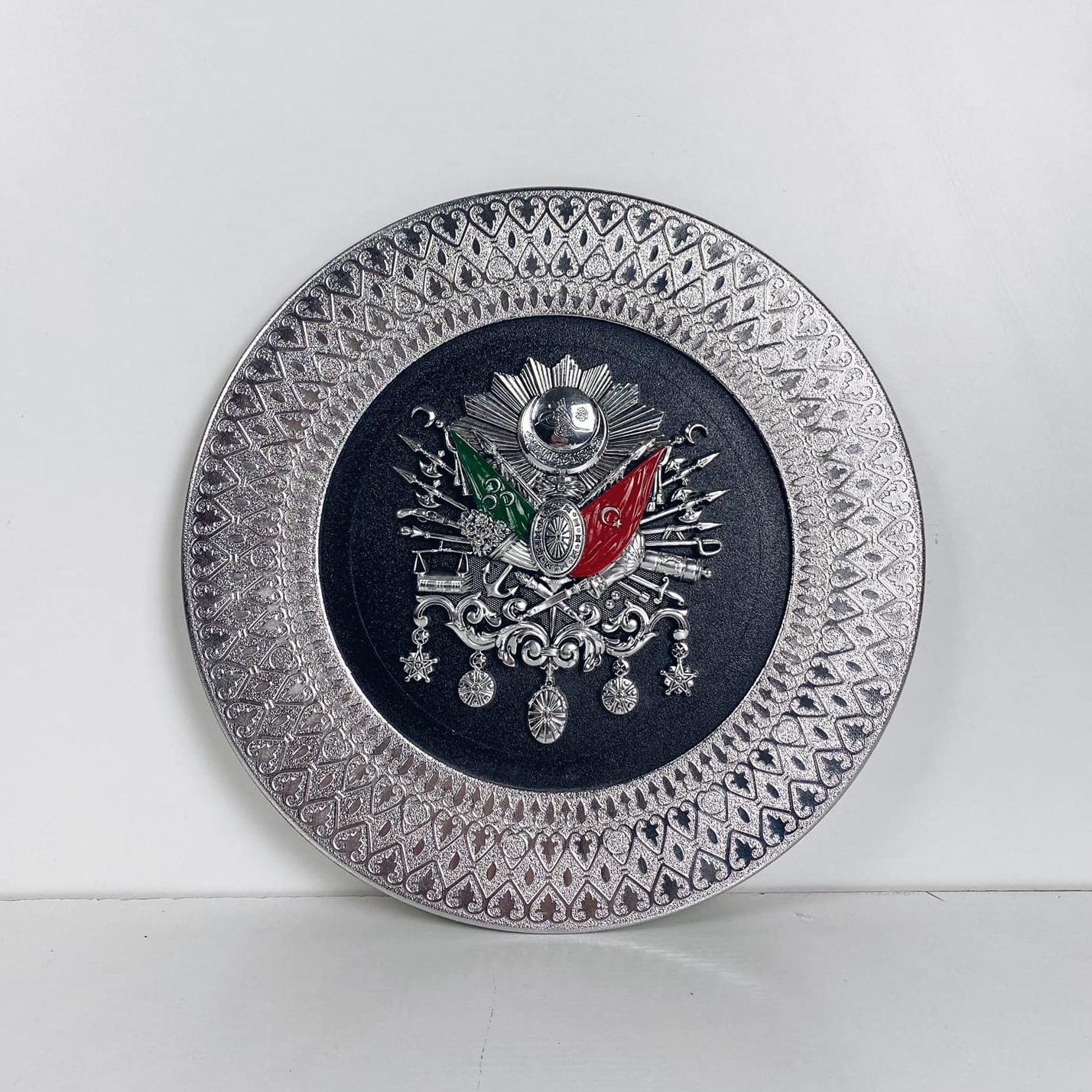 Тарілка декоративна релтєфна Геральдика