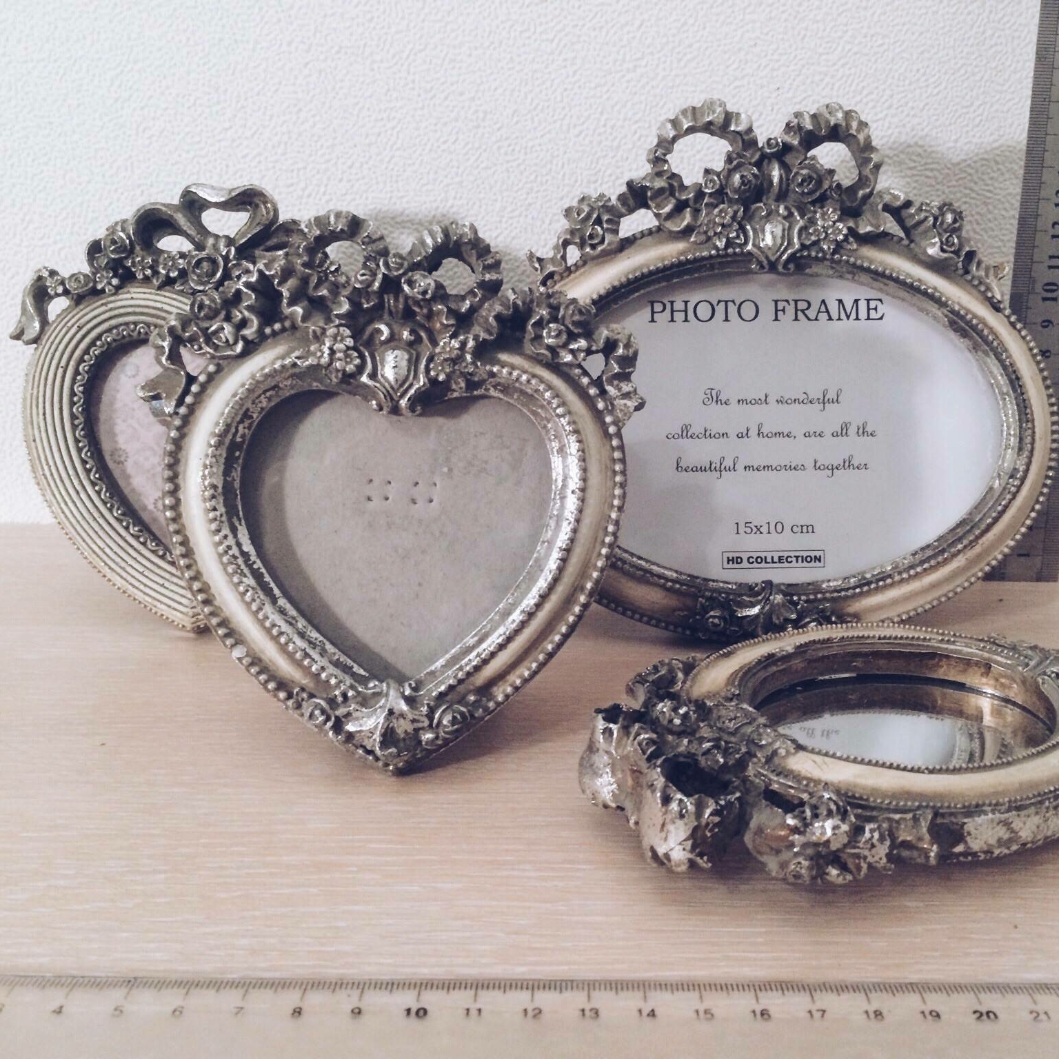 Фоторамка овальна/серце срібна з бантиком полімер AR-004