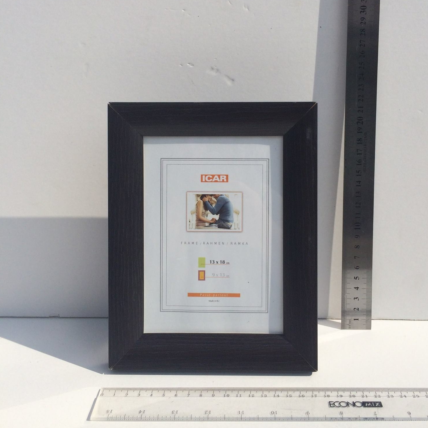 Рамка для фото 13 х 18 см чорна AR-020