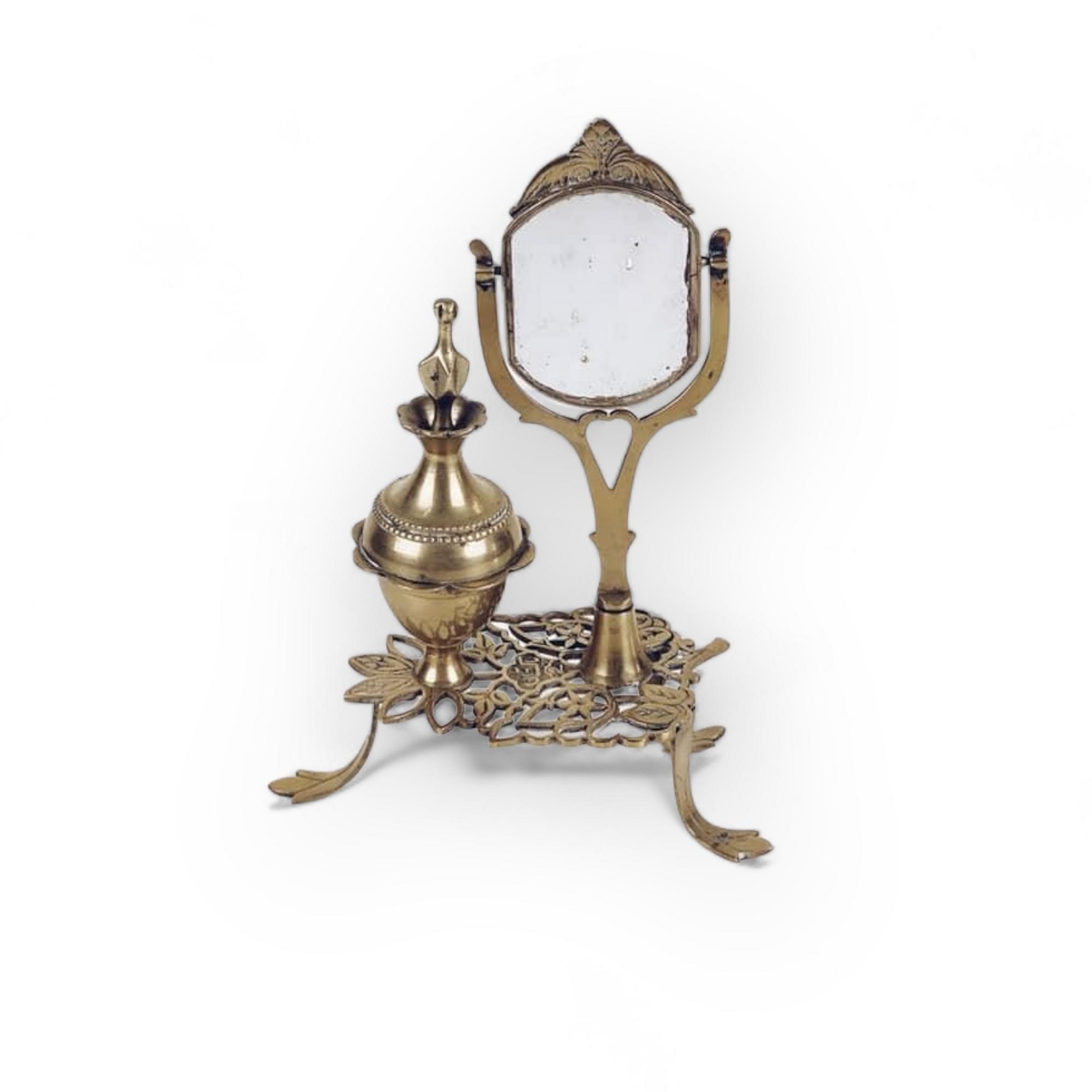 Пляшка для парфумів на підставці з дзеркалом латунь вінтаж