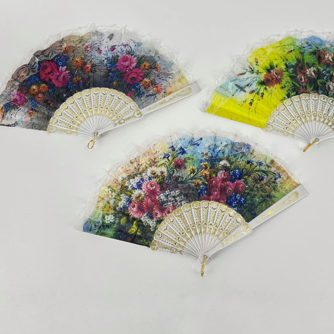 Віяло "польові квіти" тканина/пластик