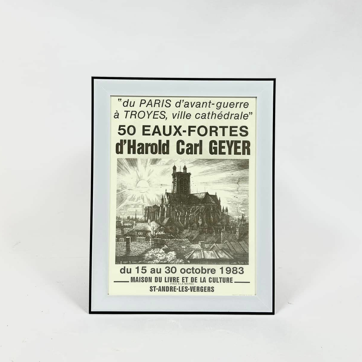 Афіша виставки в рамці вінтаж AR-948