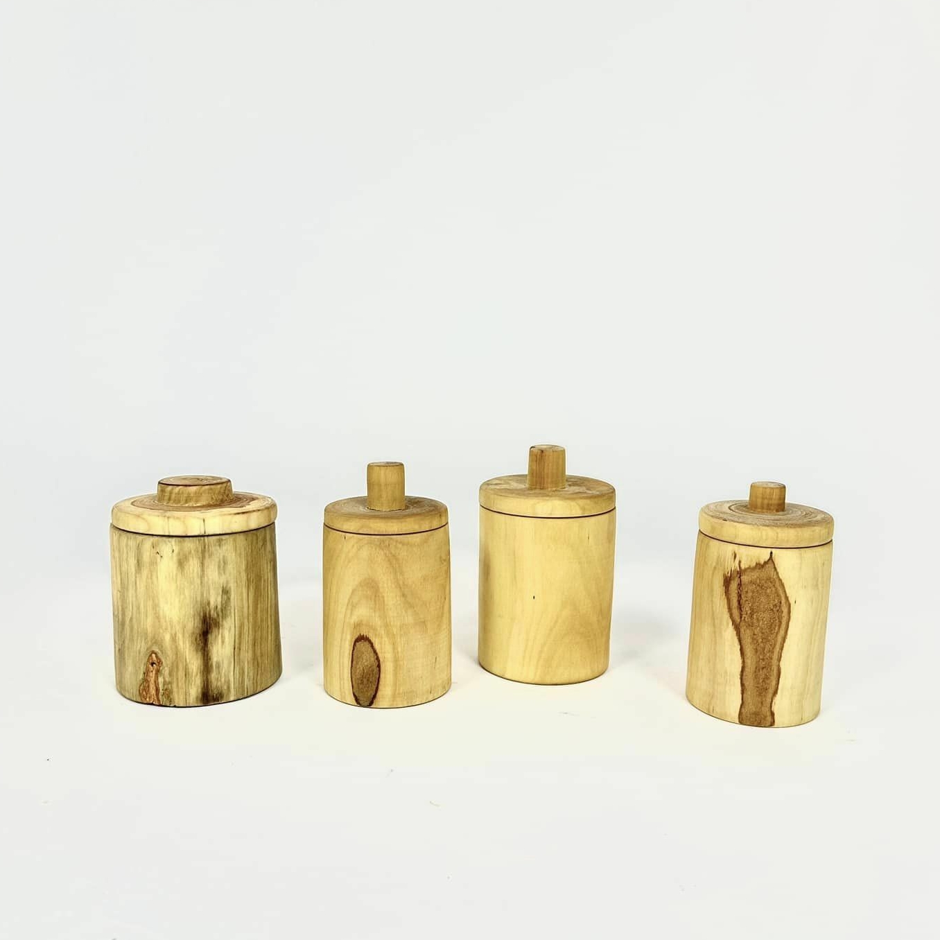 Банка декоративна з кришкою етно дерево EN-143