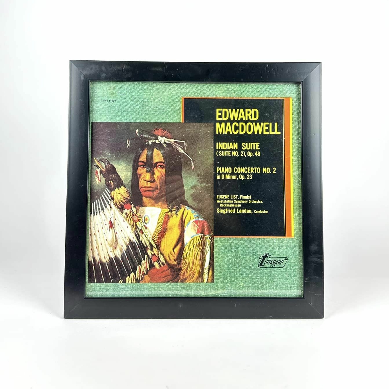 Обкладинка платівки в рамці AR-955