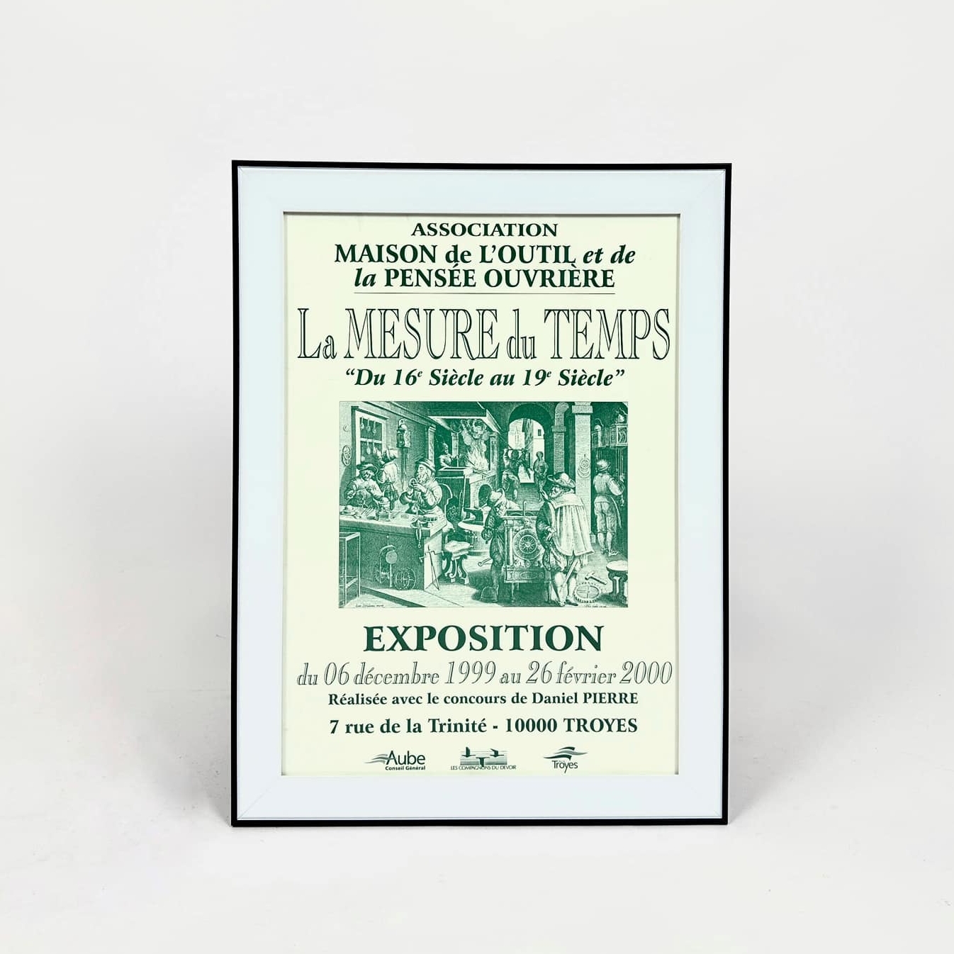 Афіша виставки в рамці вінтаж AR-969