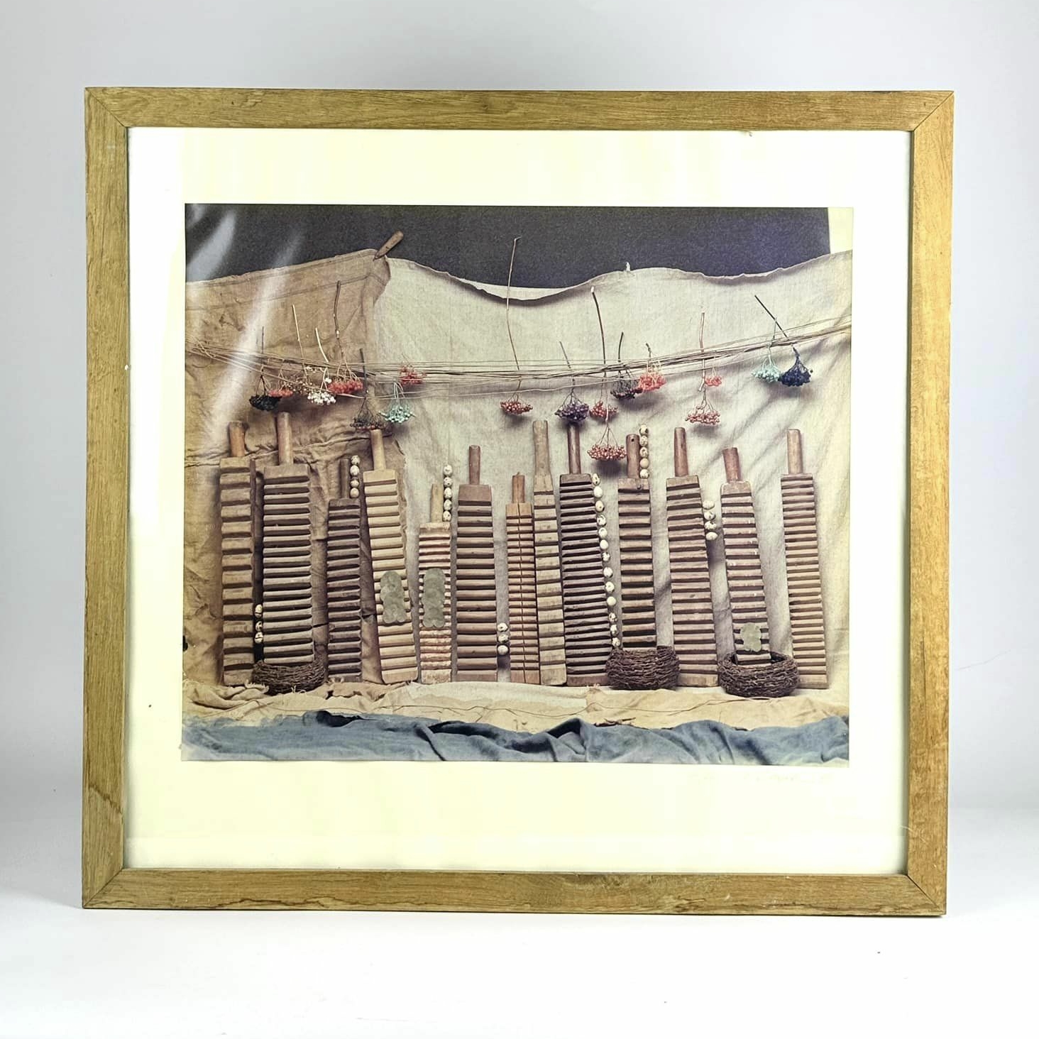 Композиція з рубелями в рамці з паспарту AR-1012