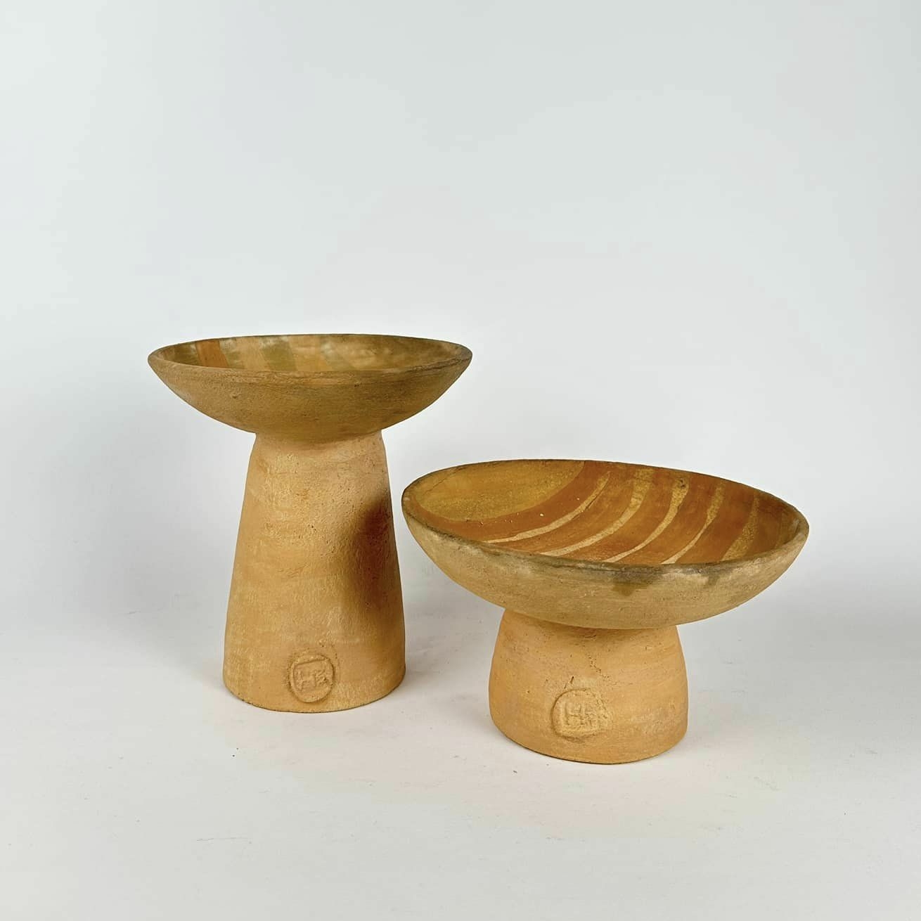 Ваза-чаша висока зі смугами етно авторська кераміка EN-111