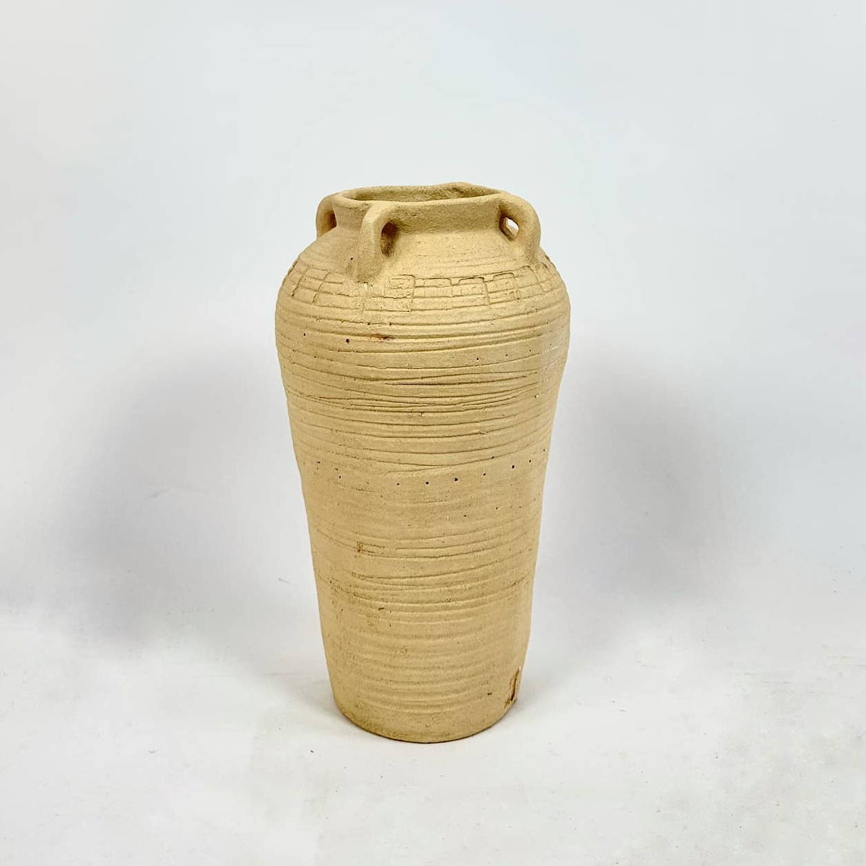 Ваза з вушками висока рельєфна етно авторська кераміка EN-125