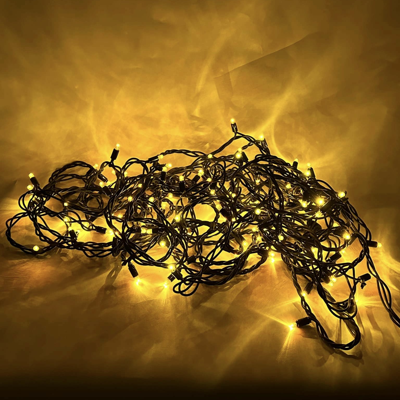 LED-гірлянда чорна жовте світло