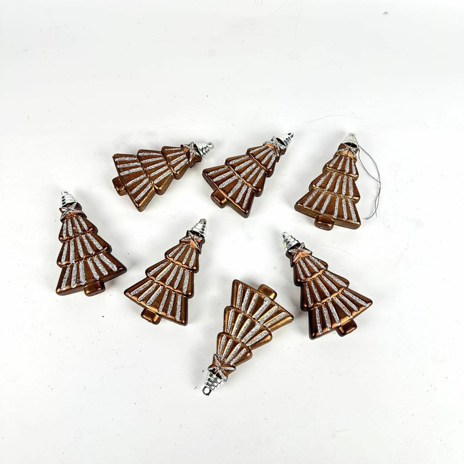 Ялинкова прикраса "ялинка" коричнева