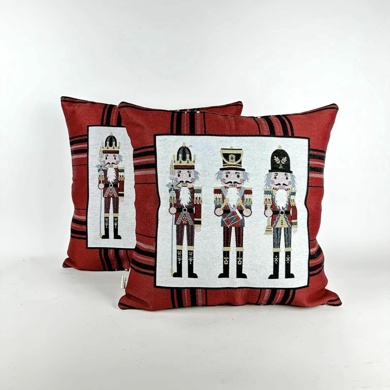 Подушка Лускунчики PW-402