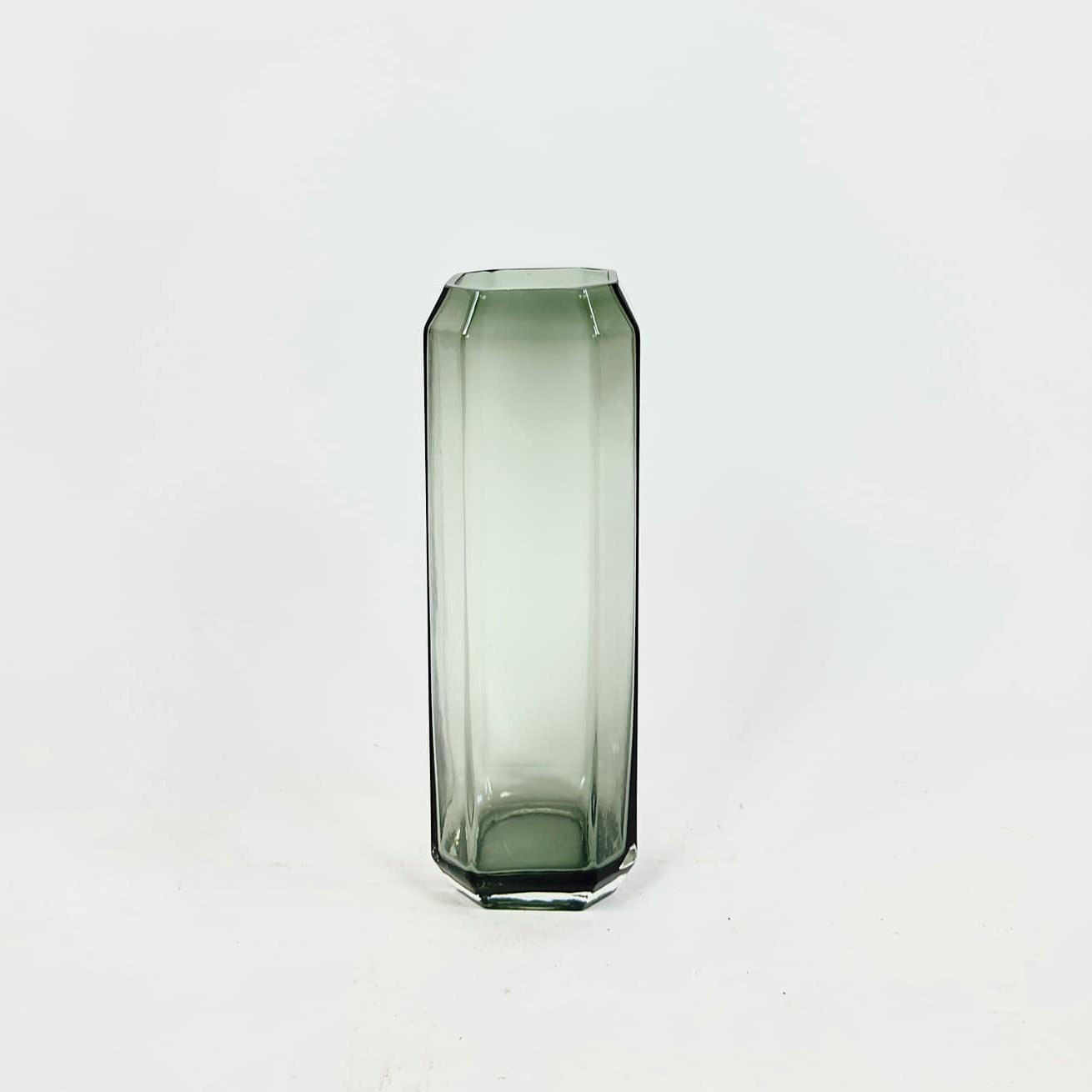 Ваза геометрична сіро-зелена скло VA-460