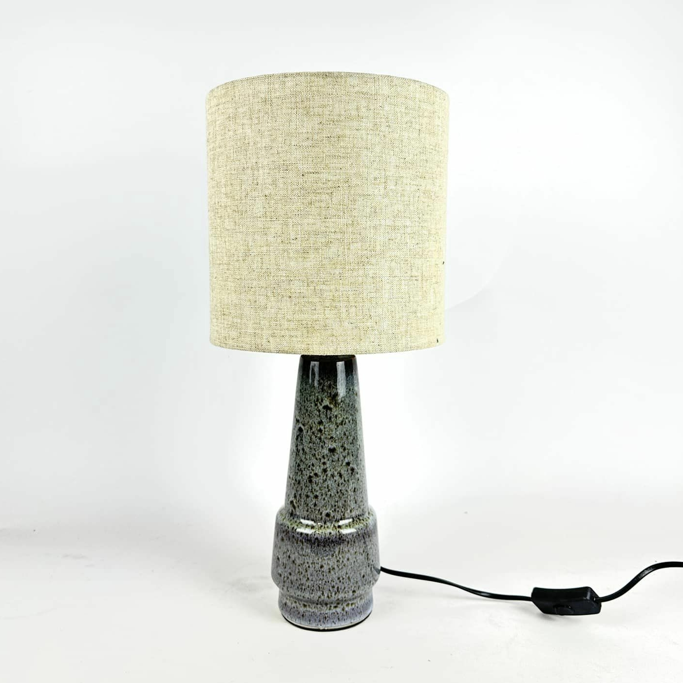 Лампа настільна база кераміка абажур льон LT-285