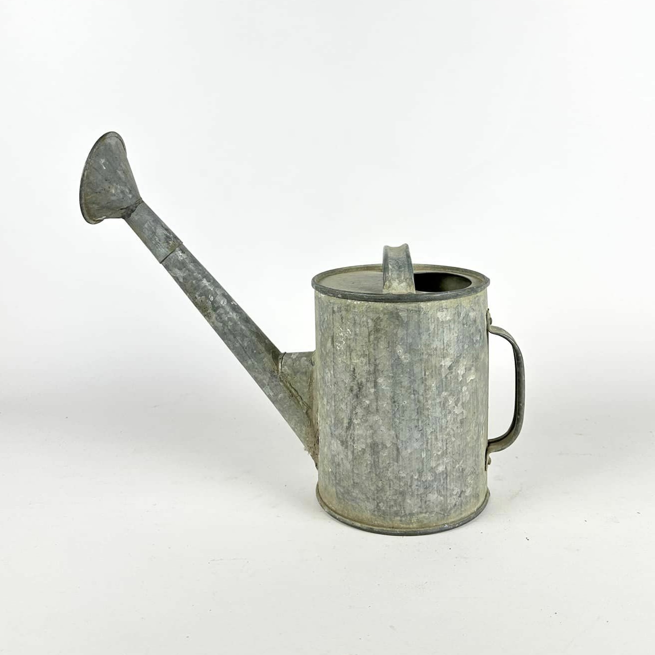 Лійка садова стара оцинкований метал 1