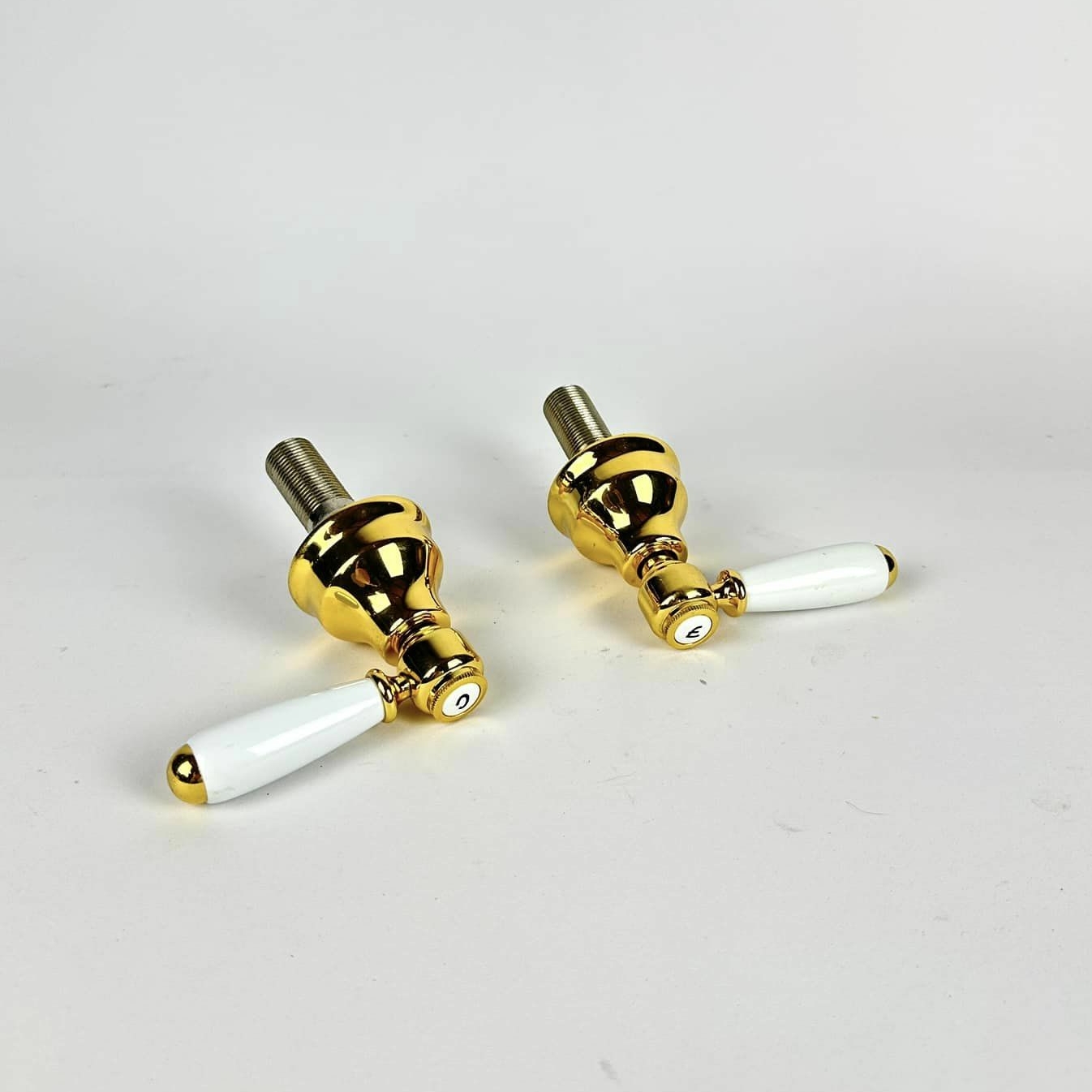 Пара ручок змішувача (Великобританія) золото метал/кераміка 2