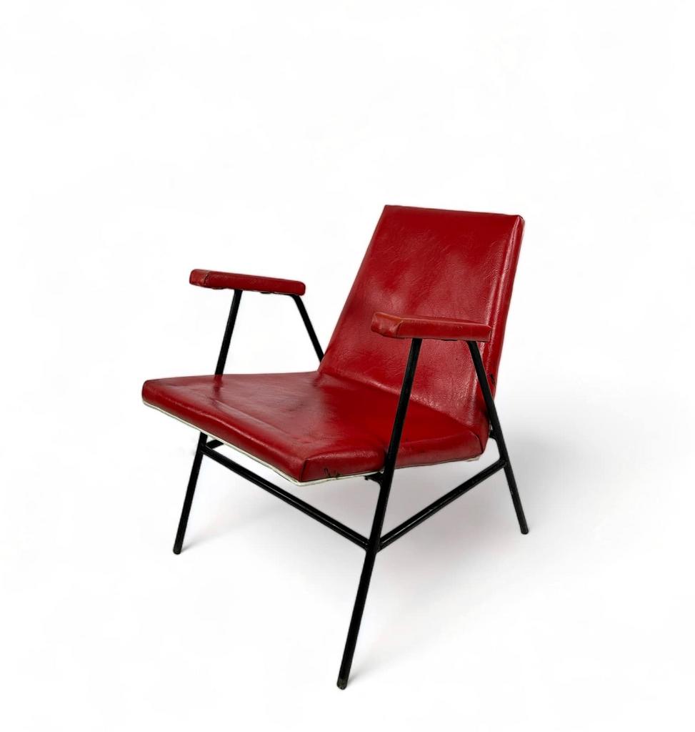 Крісло т-червоне штучна шкіра вінтаж CH-160