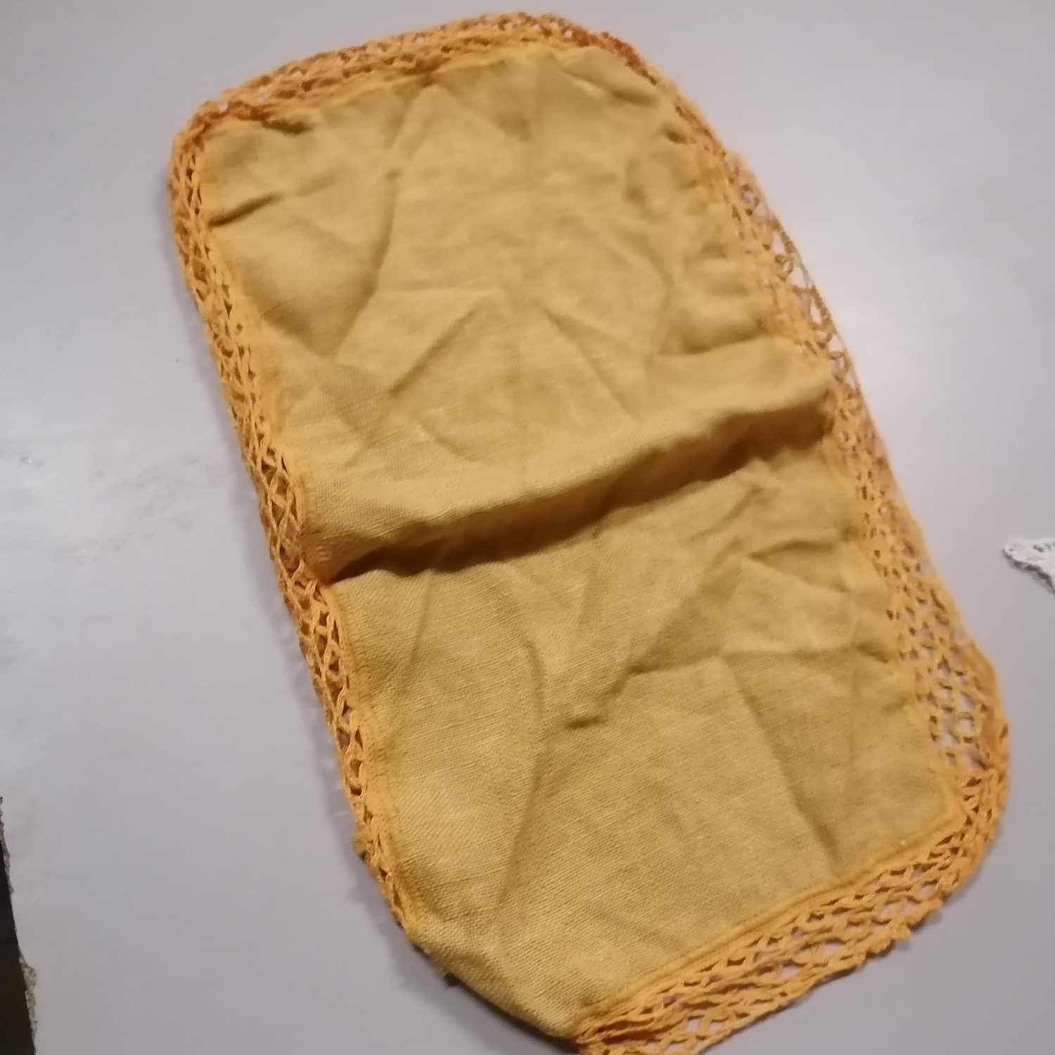 Серветка овальна жовта льон/плетіння гачком вінтаж TT-212