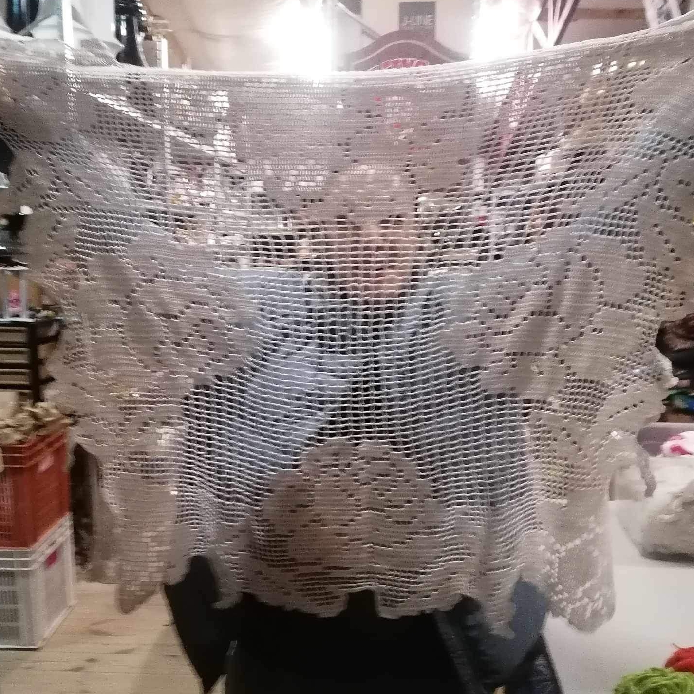 Серветка квадратна вершкова Троянди плетена гачком вінтаж TT-225