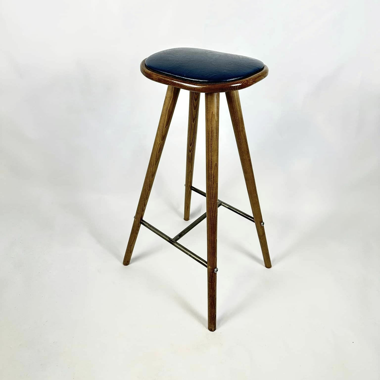 Стілець-табурет барний т-дерево/метал/шкіра ST-140