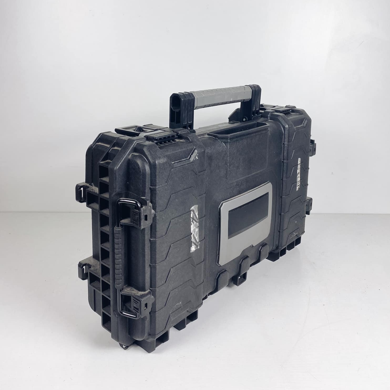 Чемодан для інструментів чорний пластик 3