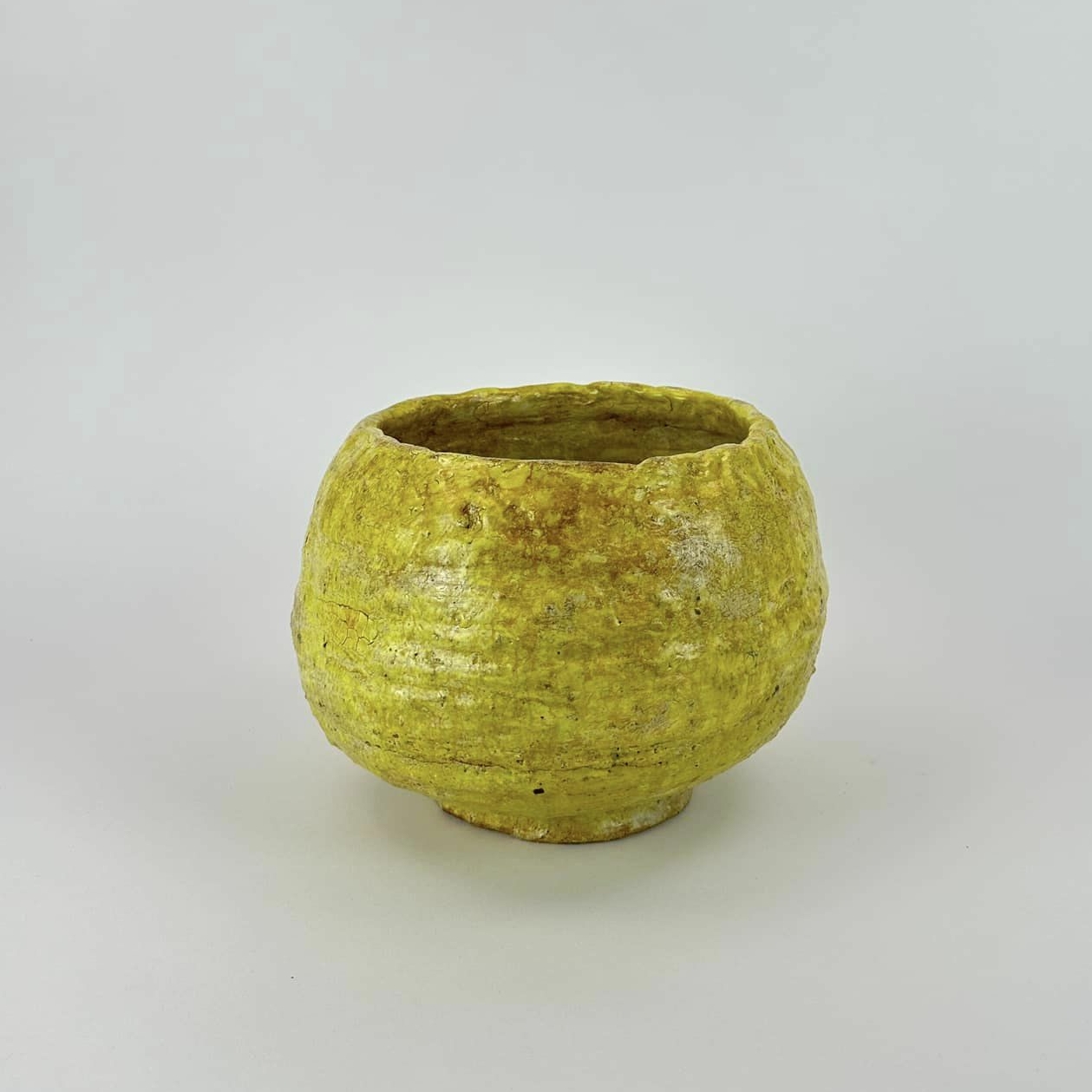 Ваза закруглена жовто-коричнева фактура авторська кераміка VA-477