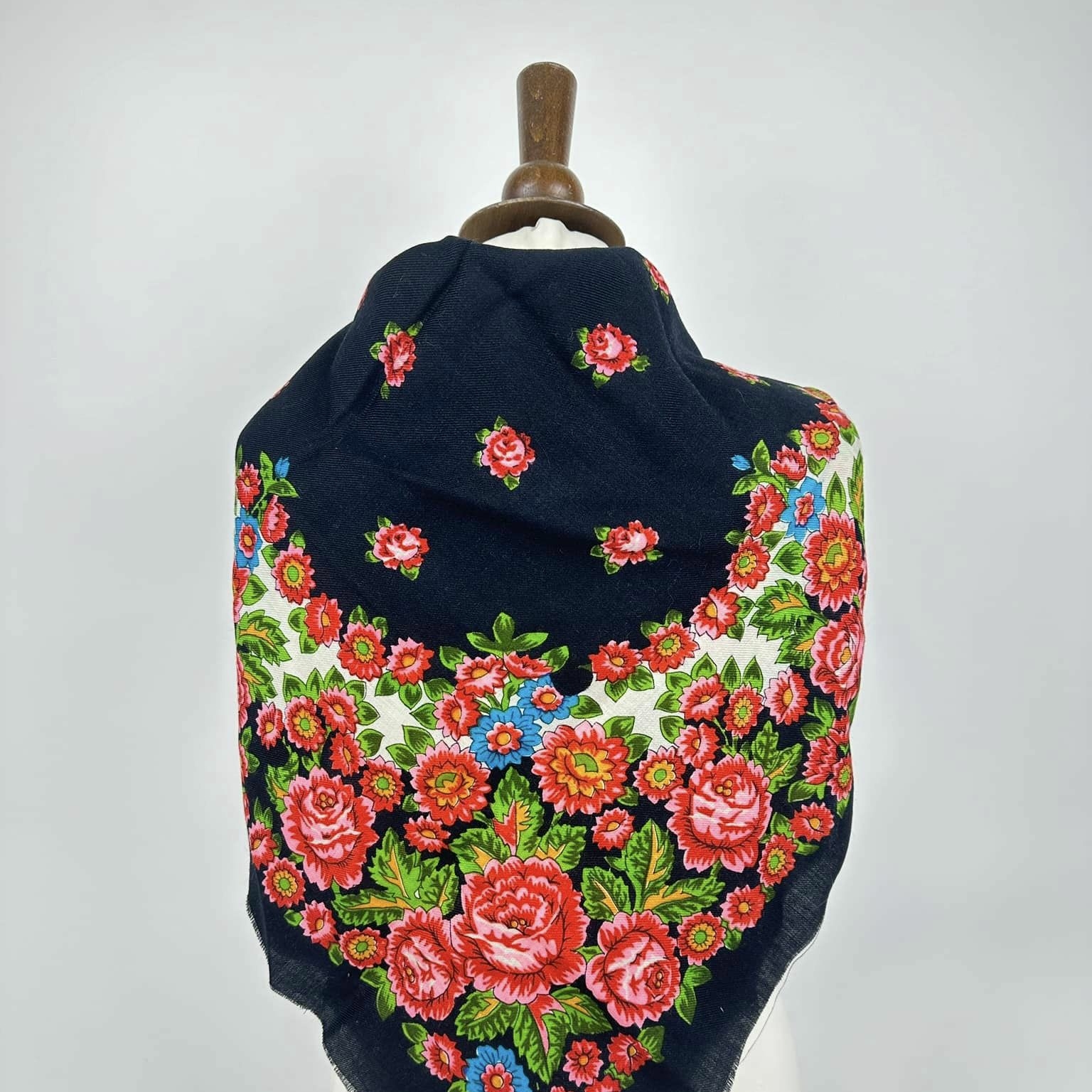 Хустка Троянди 17