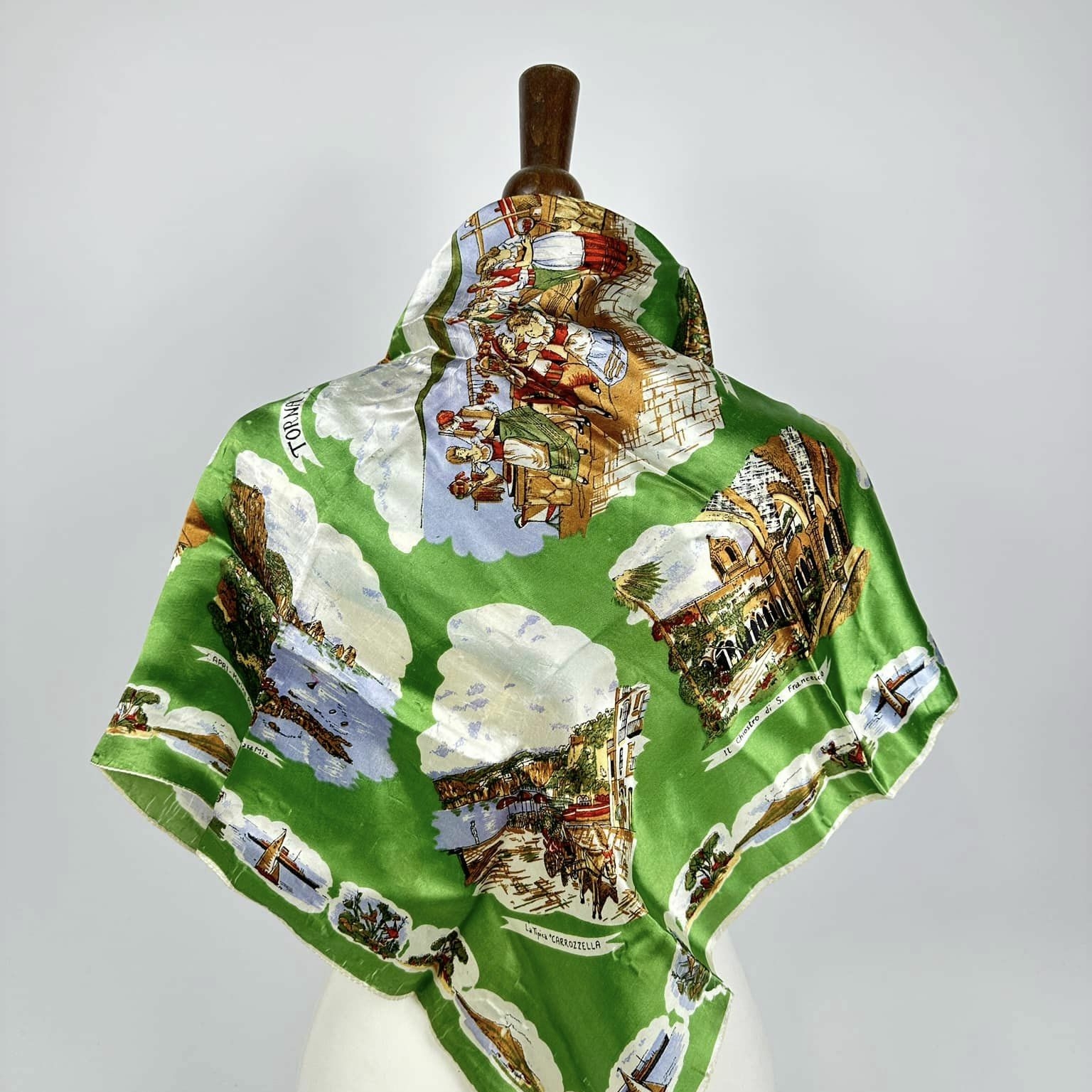 Хустка шовкова з принтом 1