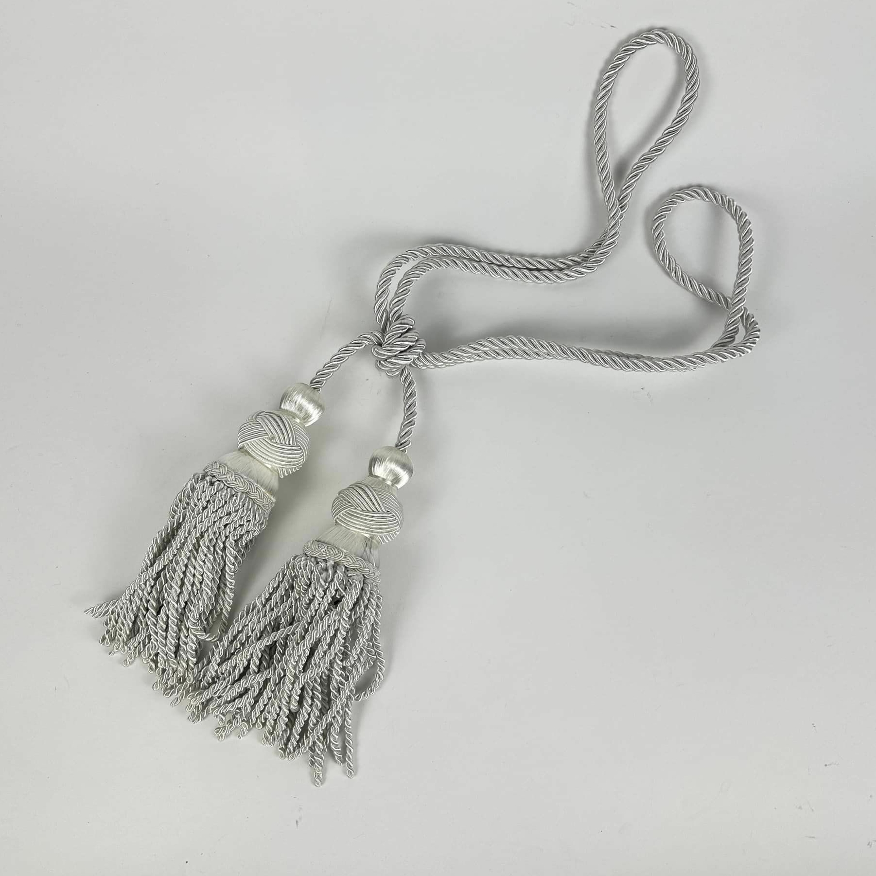 Підхват для штор з 2 кутасами св-сірий CR-075